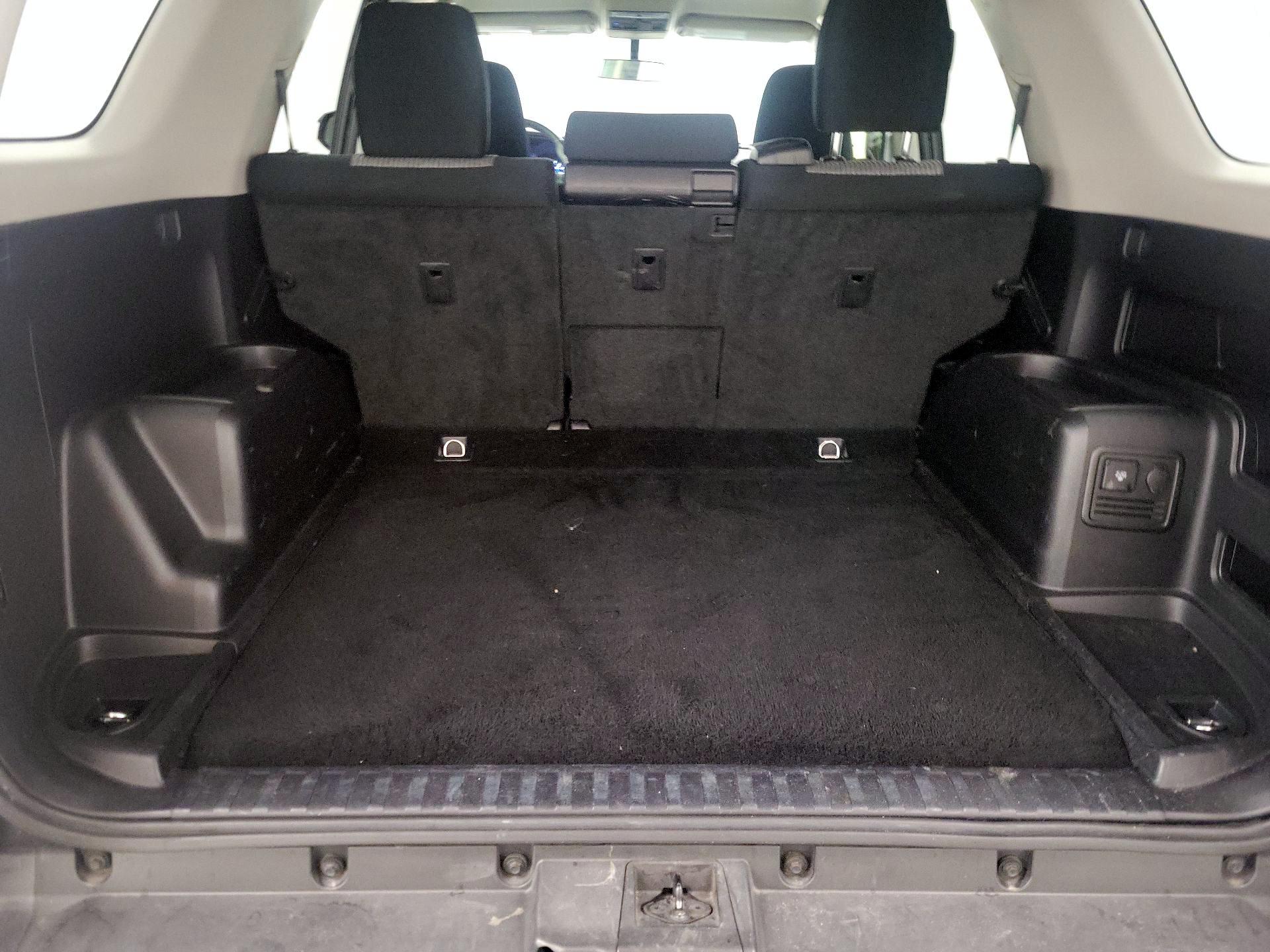 Thumbnail: 2017 Toyota 4Runner - 19