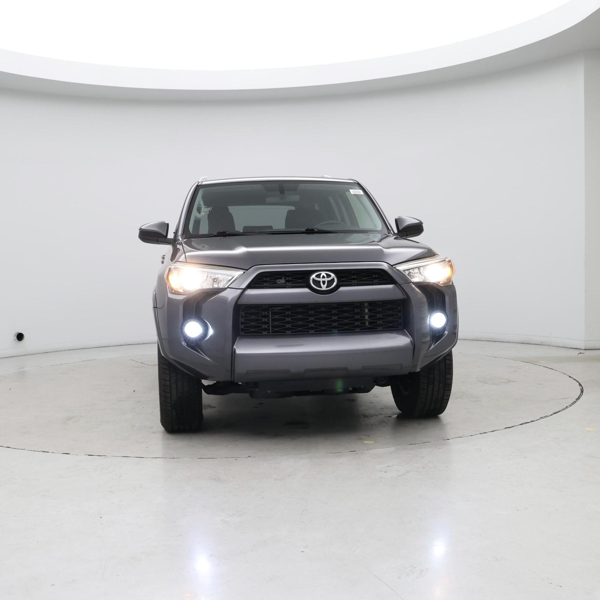 Thumbnail: 2017 Toyota 4Runner - 5