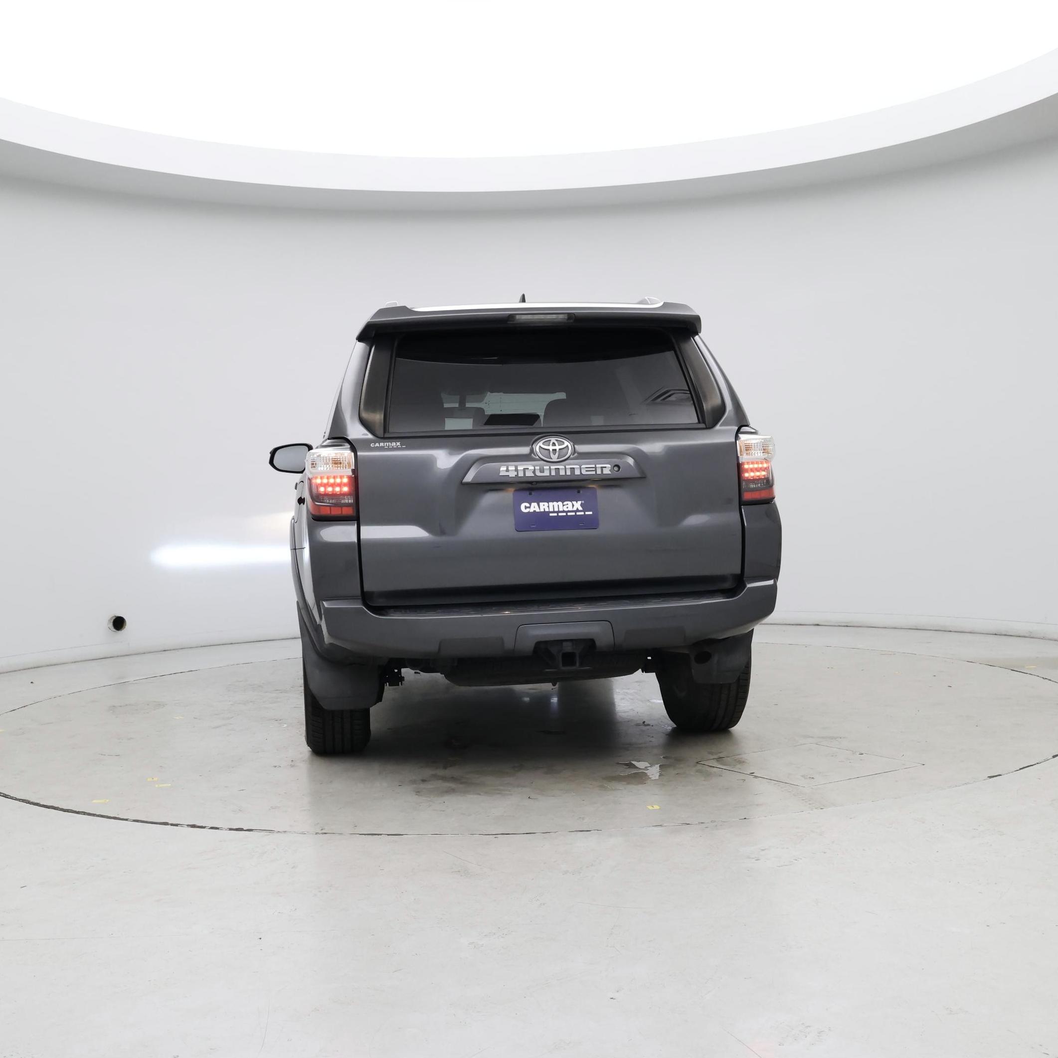 Thumbnail: 2017 Toyota 4Runner - 6