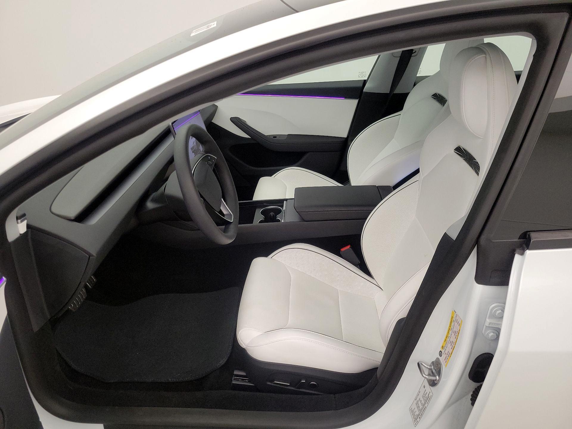 Thumbnail: 2025 Tesla Model 3 - 11