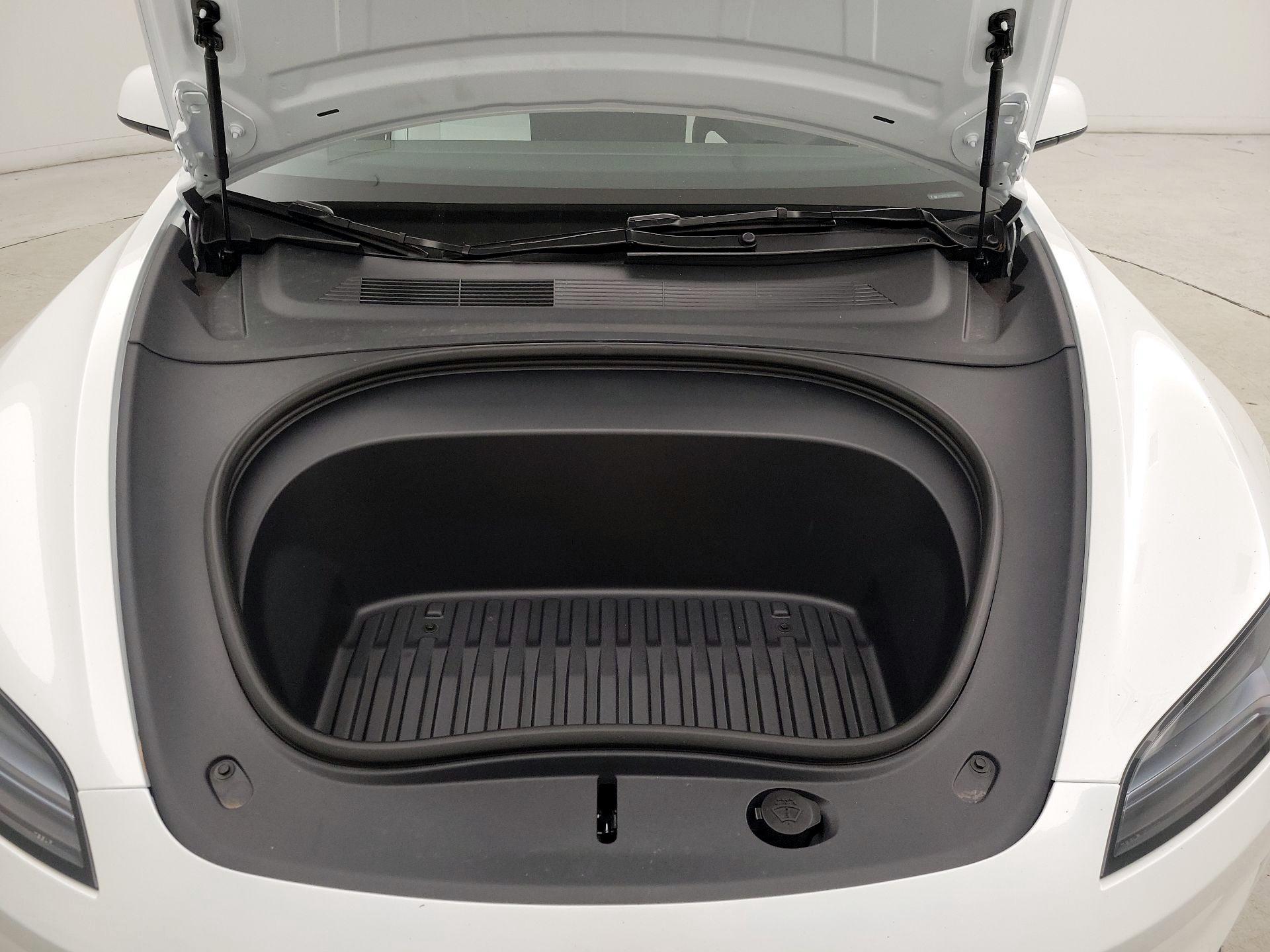 Thumbnail: 2025 Tesla Model 3 - 20