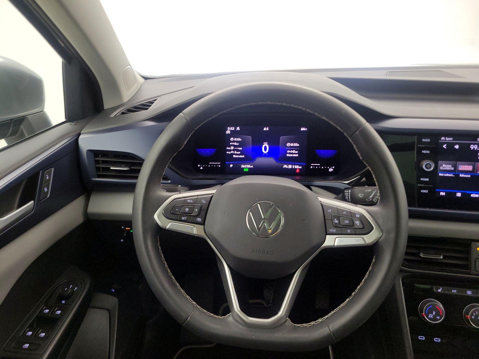 Thumbnail: 2023 Volkswagen Taos - 10