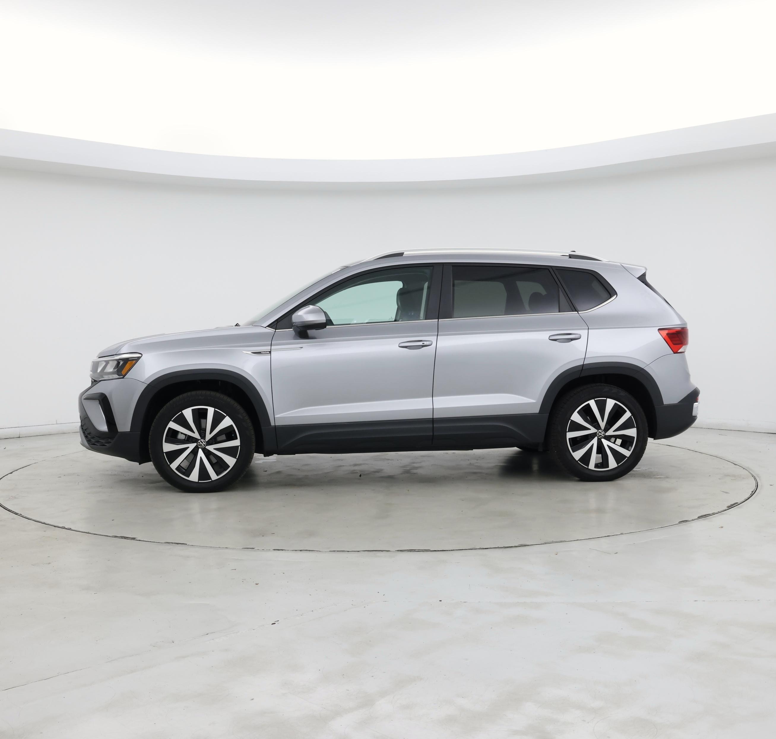 Thumbnail: 2023 Volkswagen Taos - 3