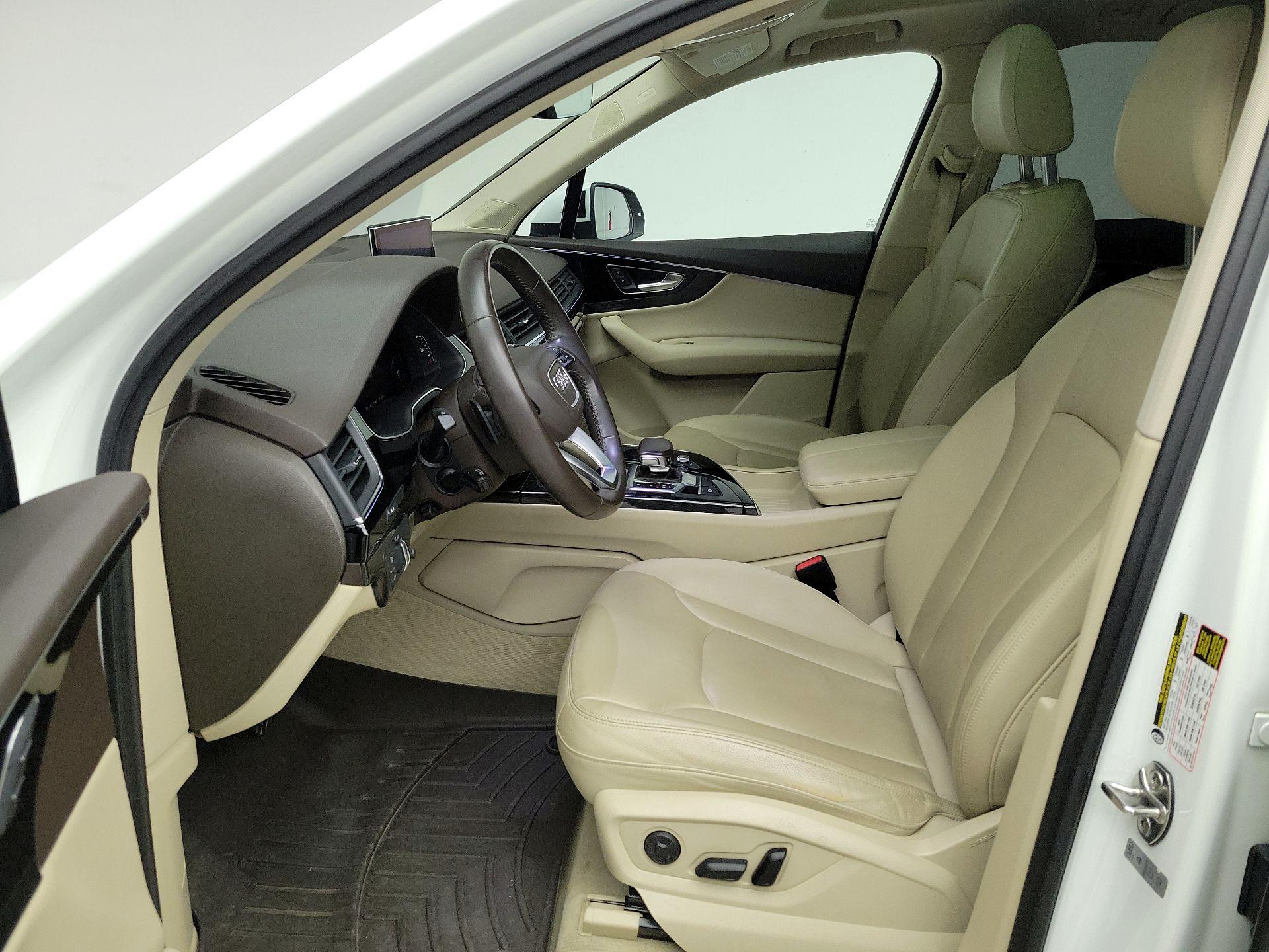 Thumbnail: 2019 Audi Q7 - 11