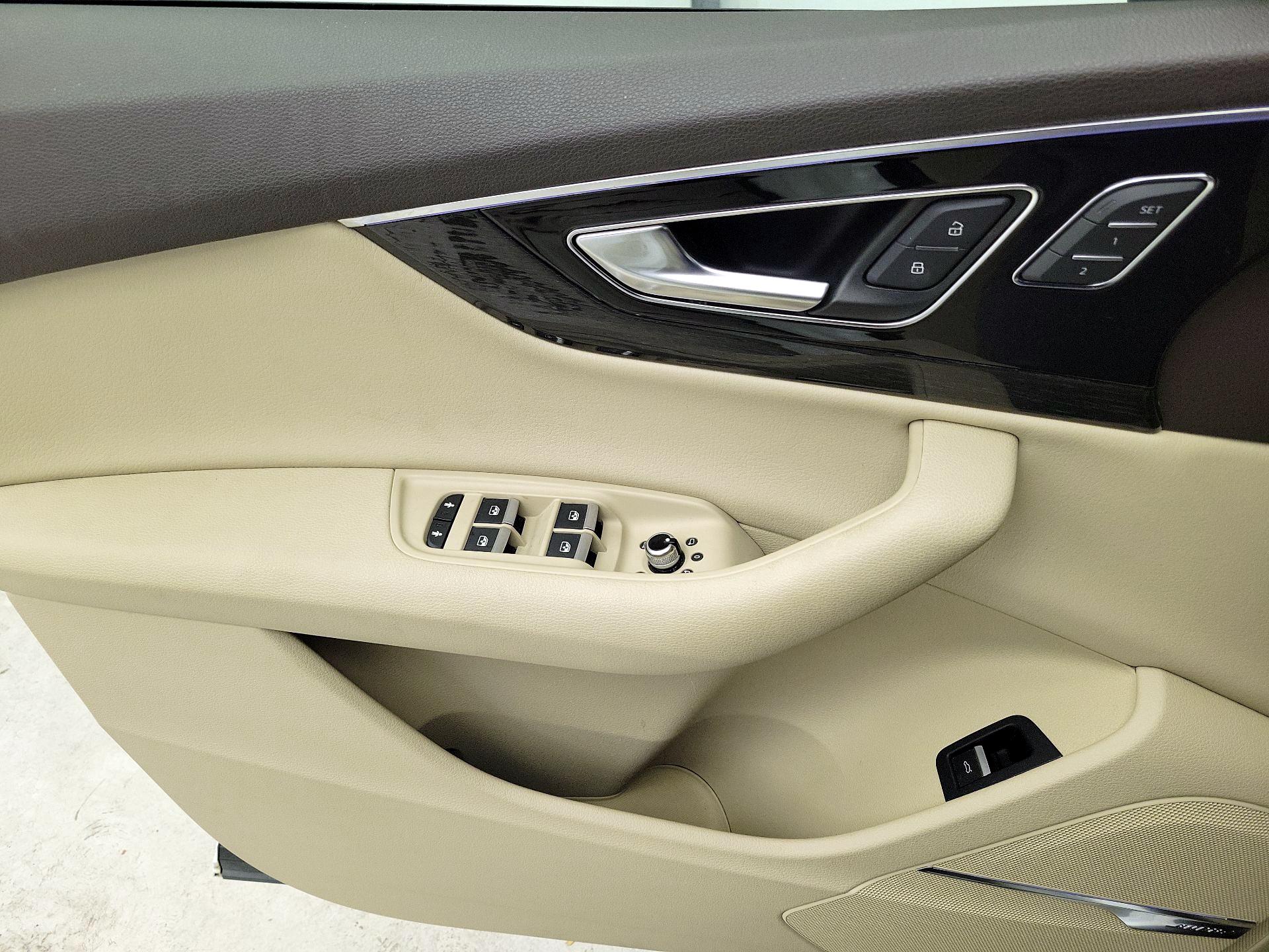 Thumbnail: 2019 Audi Q7 - 12