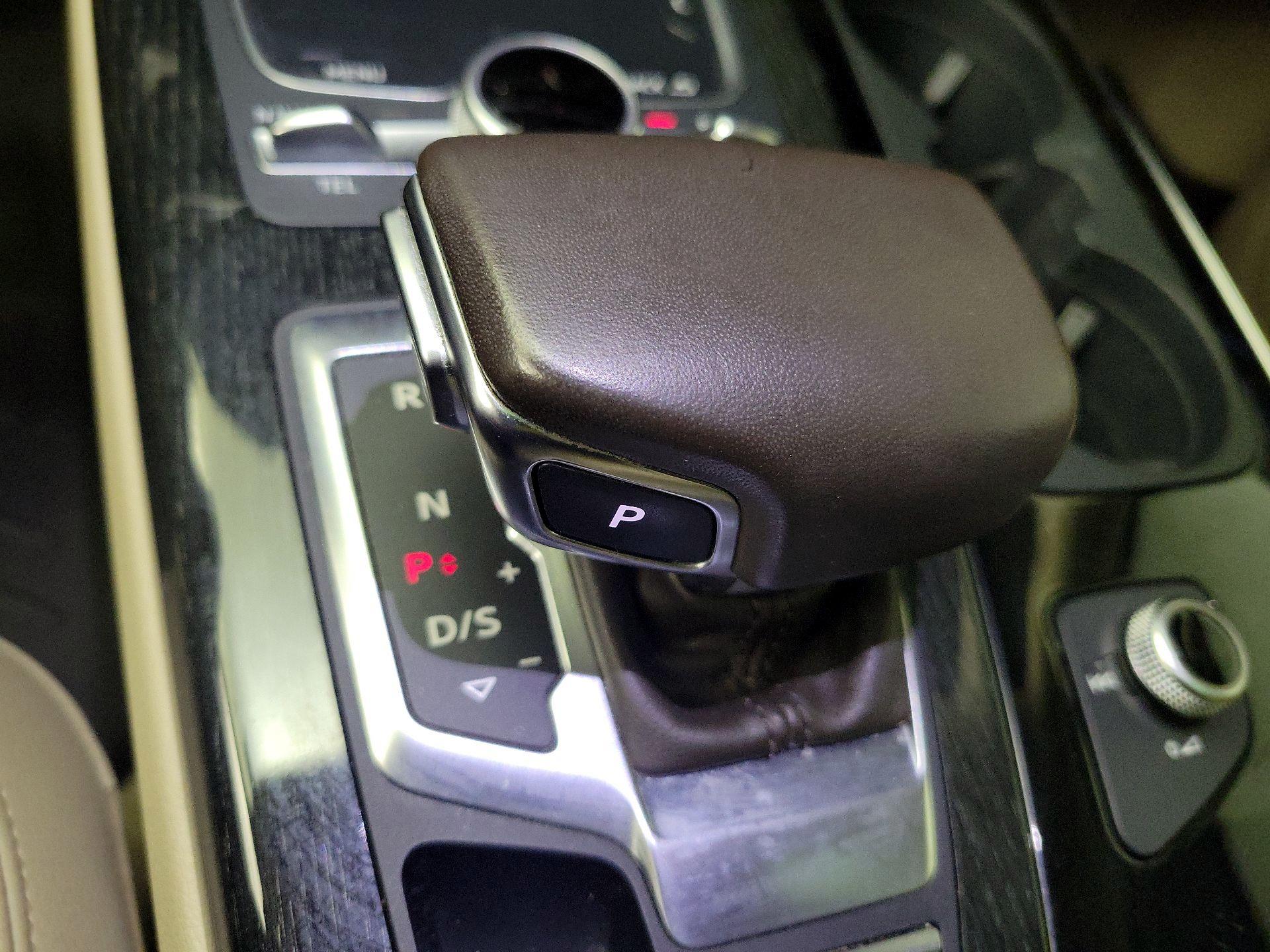 Thumbnail: 2019 Audi Q7 - 18