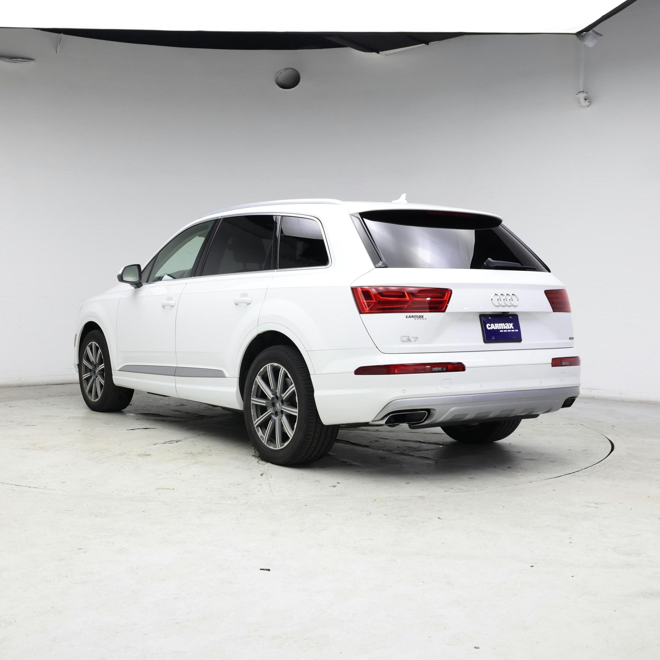 Thumbnail: 2019 Audi Q7 - 2