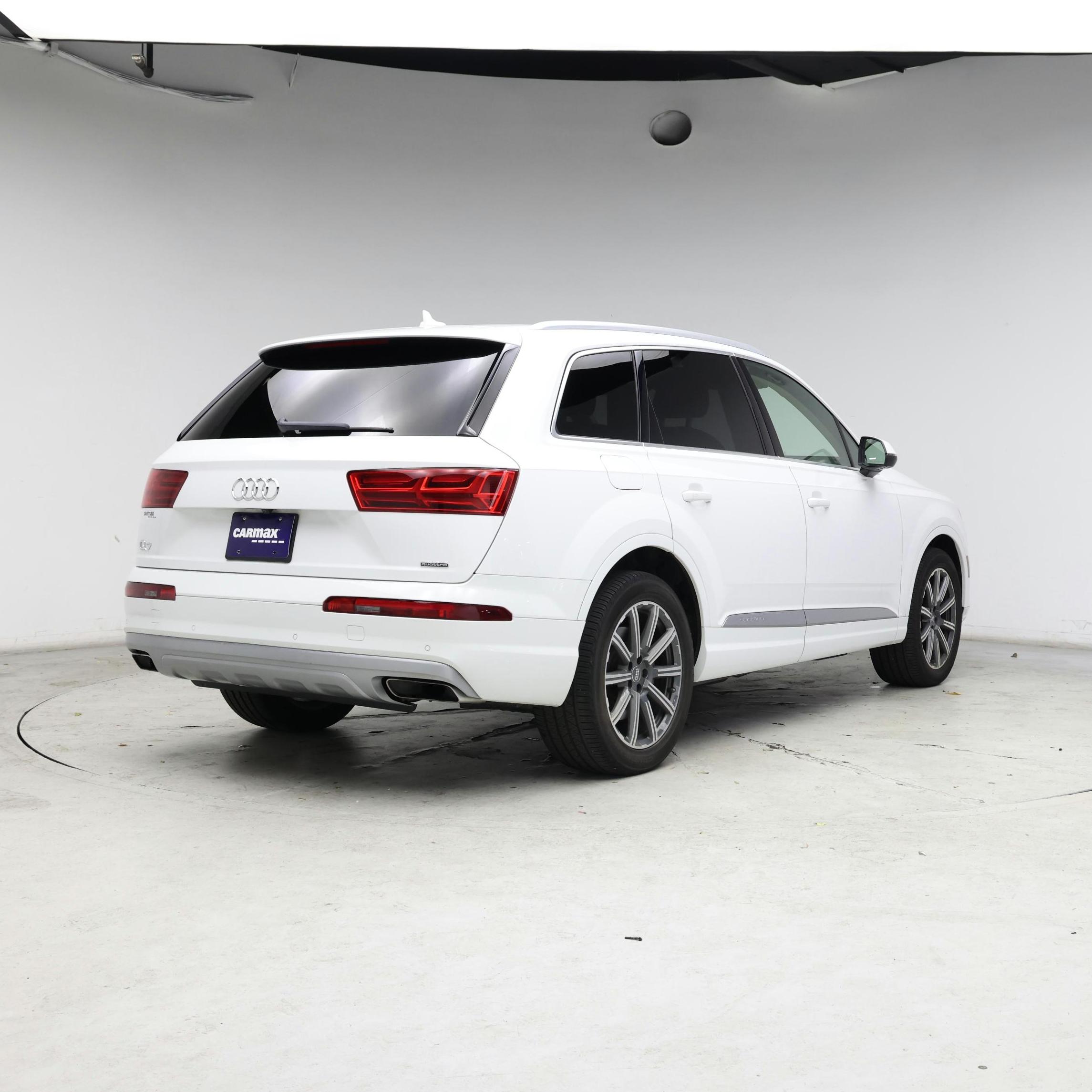 Thumbnail: 2019 Audi Q7 - 8