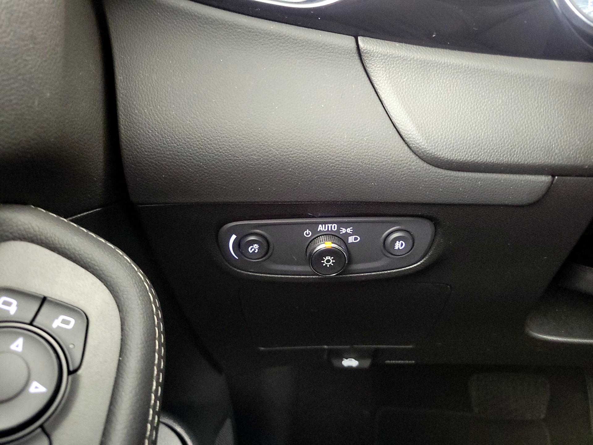 Thumbnail: 2023 Buick Encore GX - 13