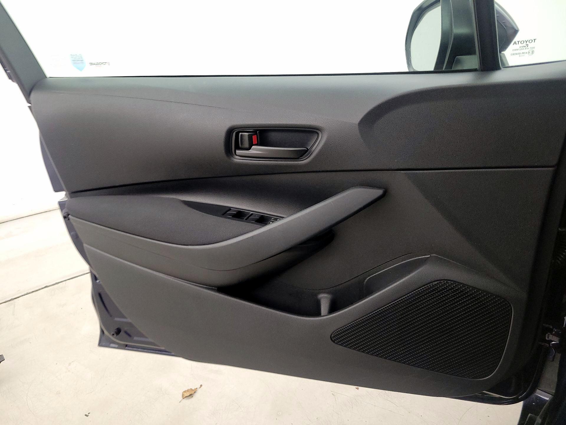 Thumbnail: 2023 Toyota Corolla - 12