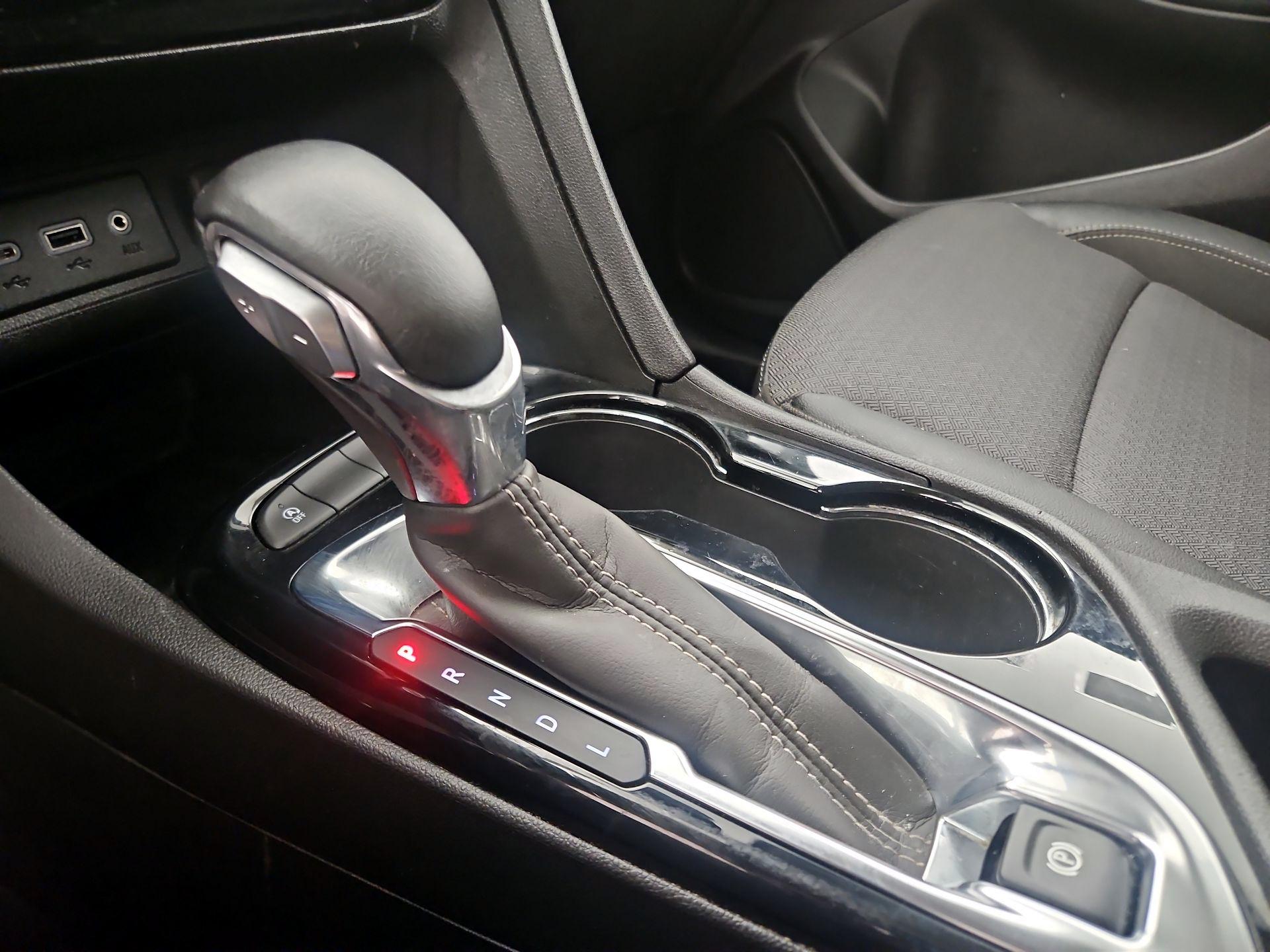 Thumbnail: 2022 Buick Encore GX - 17