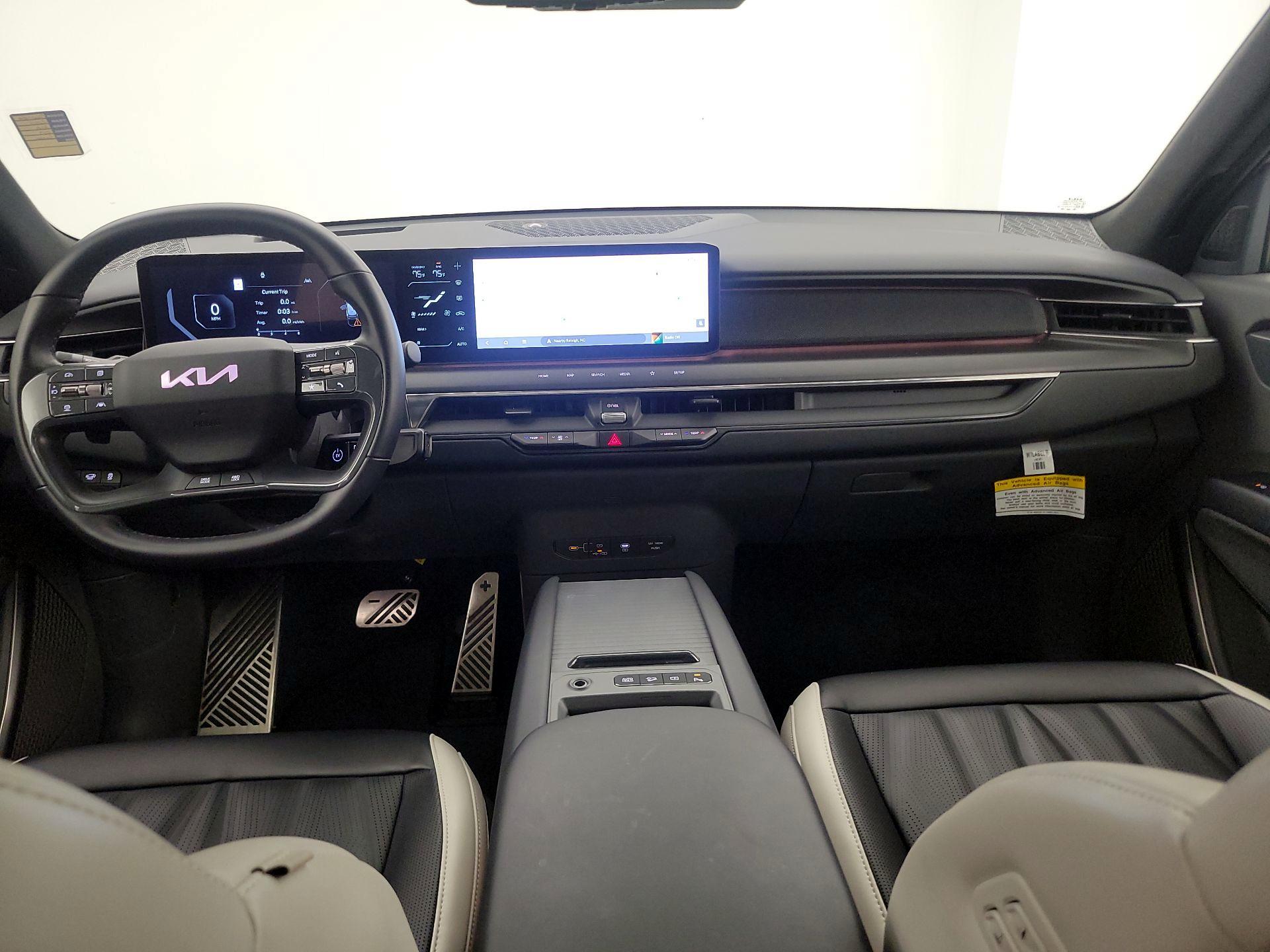 Thumbnail: 2024 Kia EV9 - 9