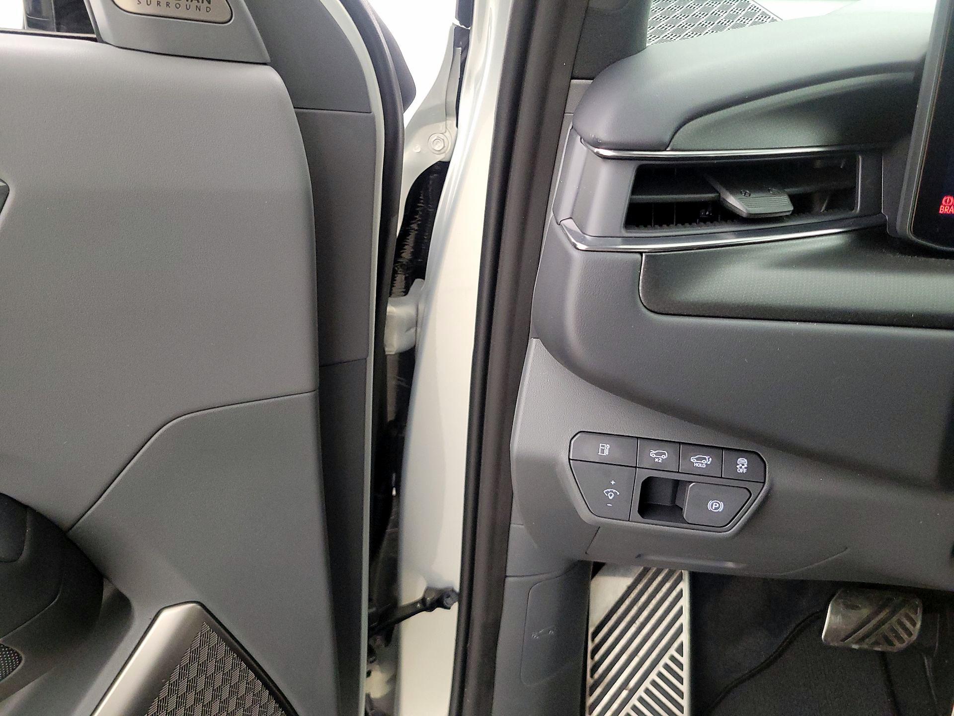 Thumbnail: 2024 Kia EV9 - 13