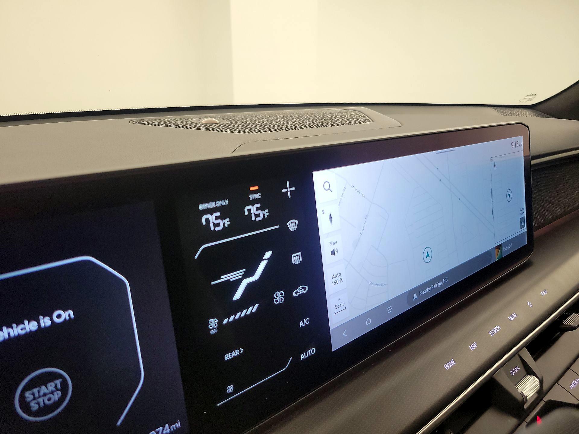 Thumbnail: 2024 Kia EV9 - 14