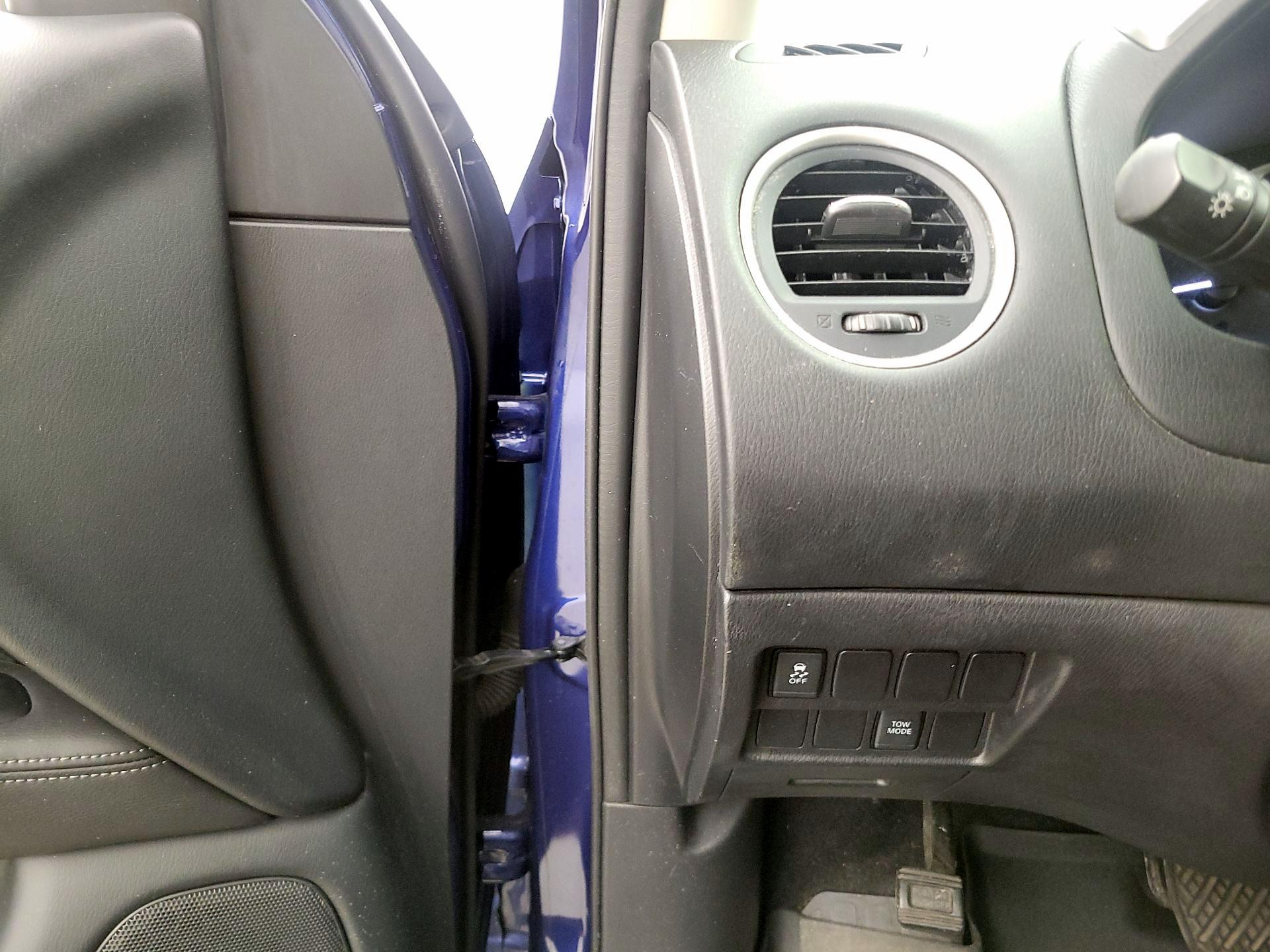 Thumbnail: 2018 Nissan Pathfinder - 13