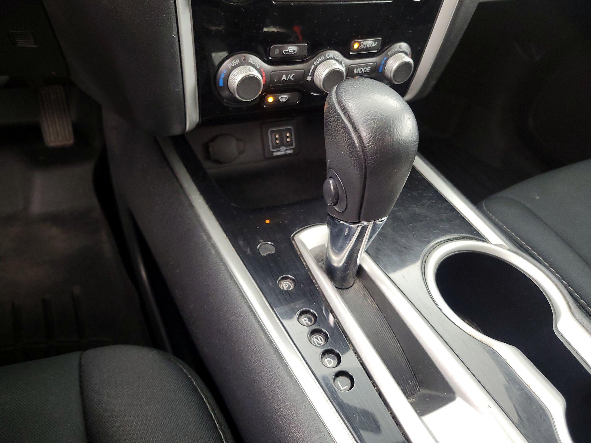 Thumbnail: 2018 Nissan Pathfinder - 17