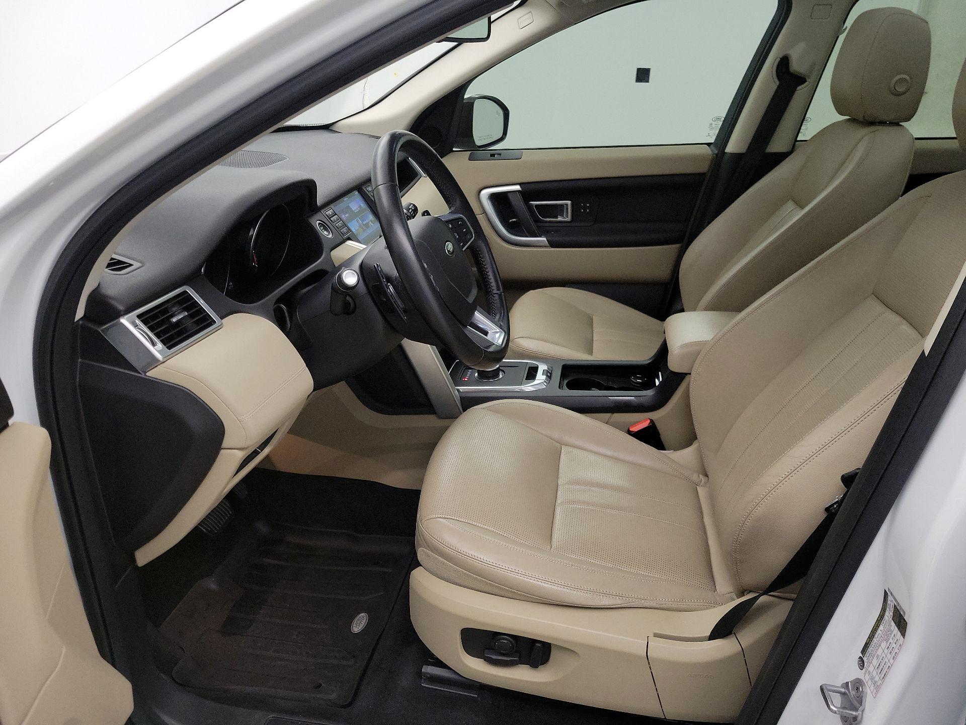 Thumbnail: 2018 Land Rover Discovery Sport - 11