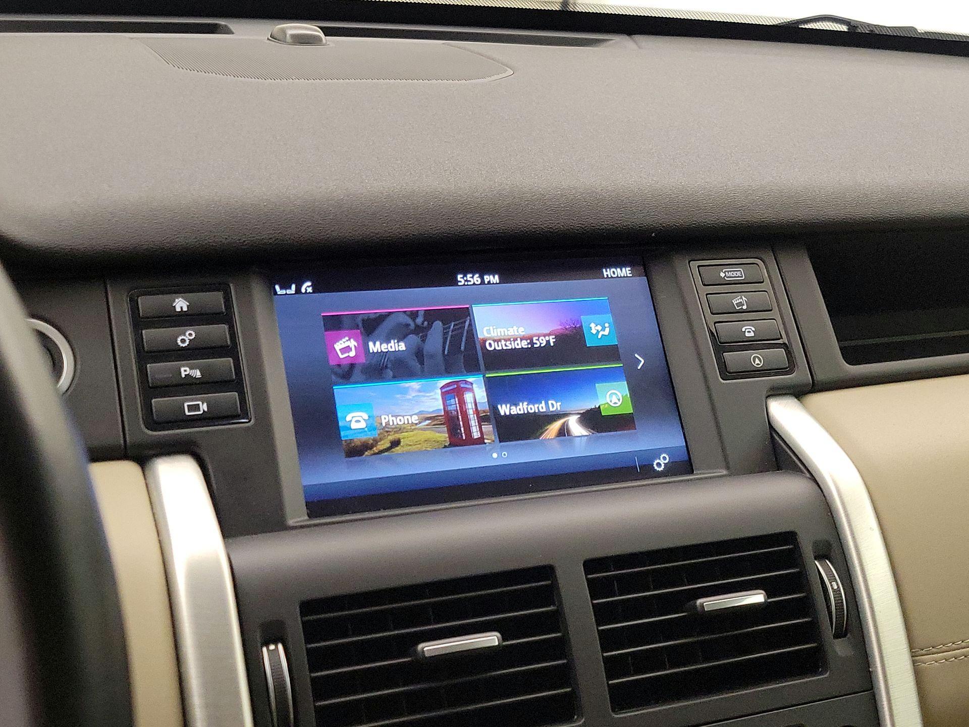 Thumbnail: 2018 Land Rover Discovery Sport - 15