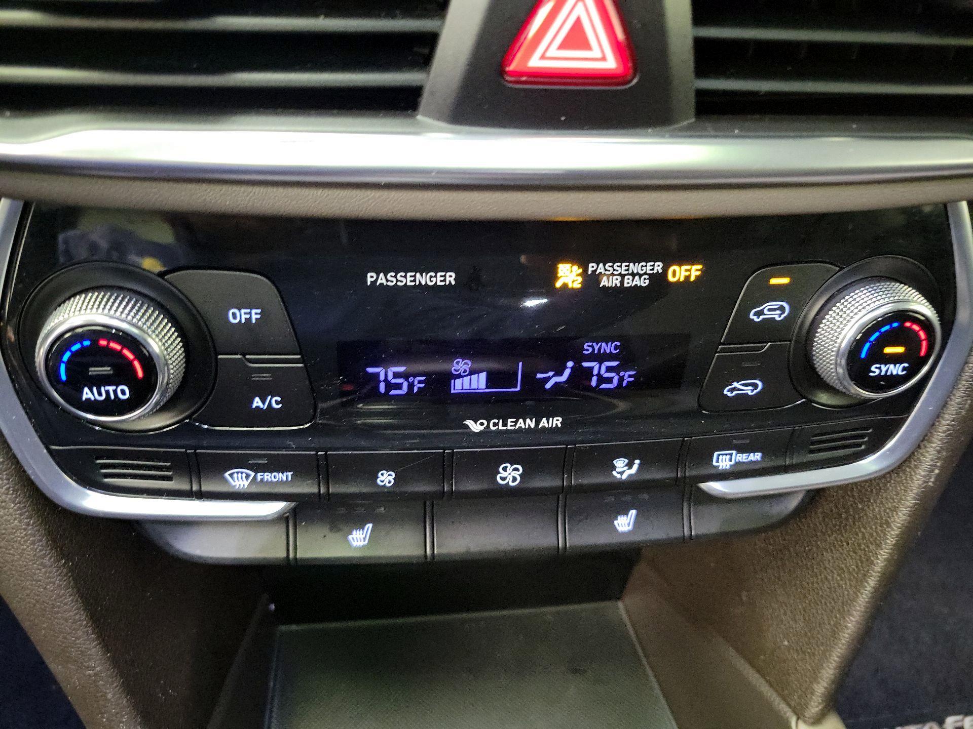 Thumbnail: 2019 Hyundai Santa Fe - 16