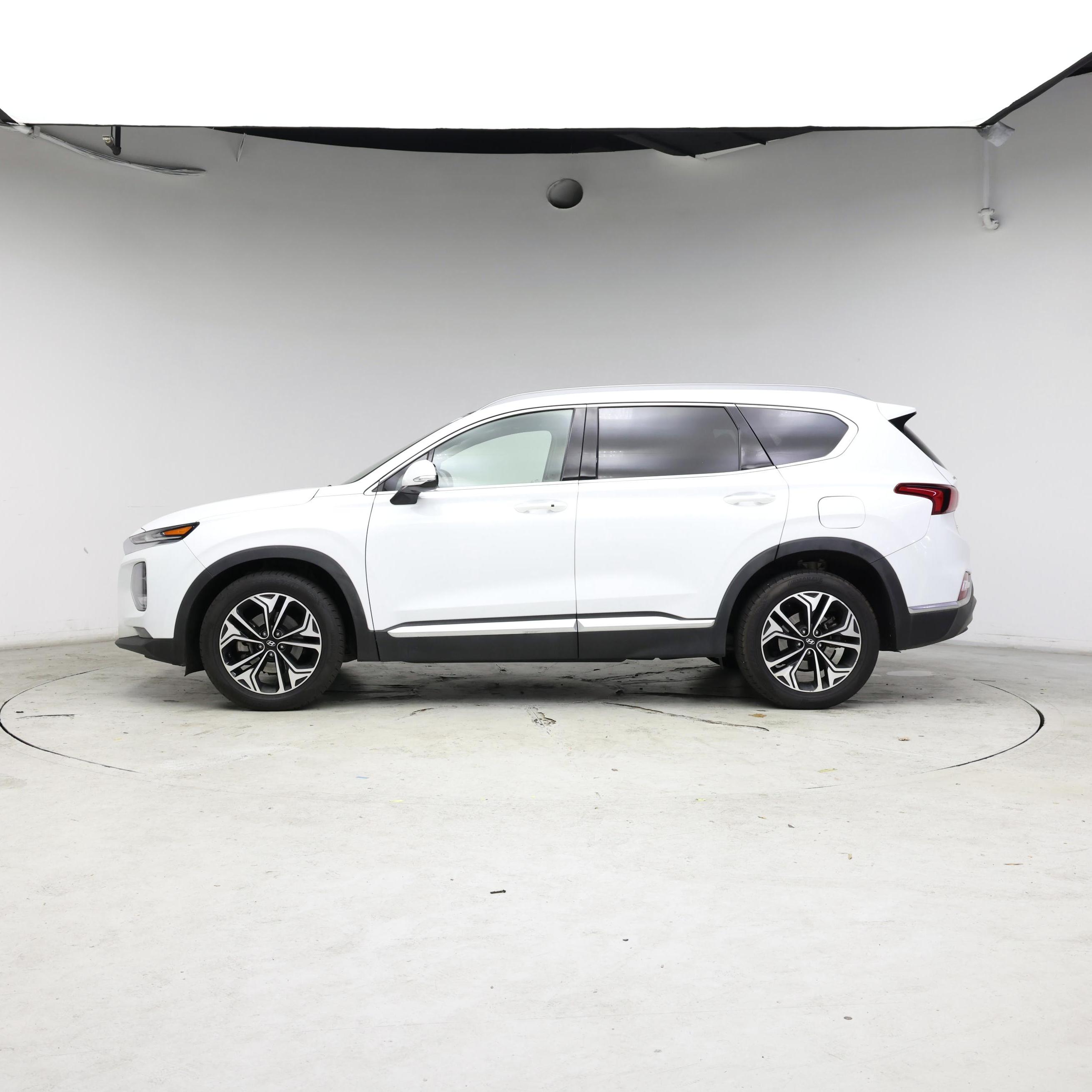 Thumbnail: 2019 Hyundai Santa Fe - 3