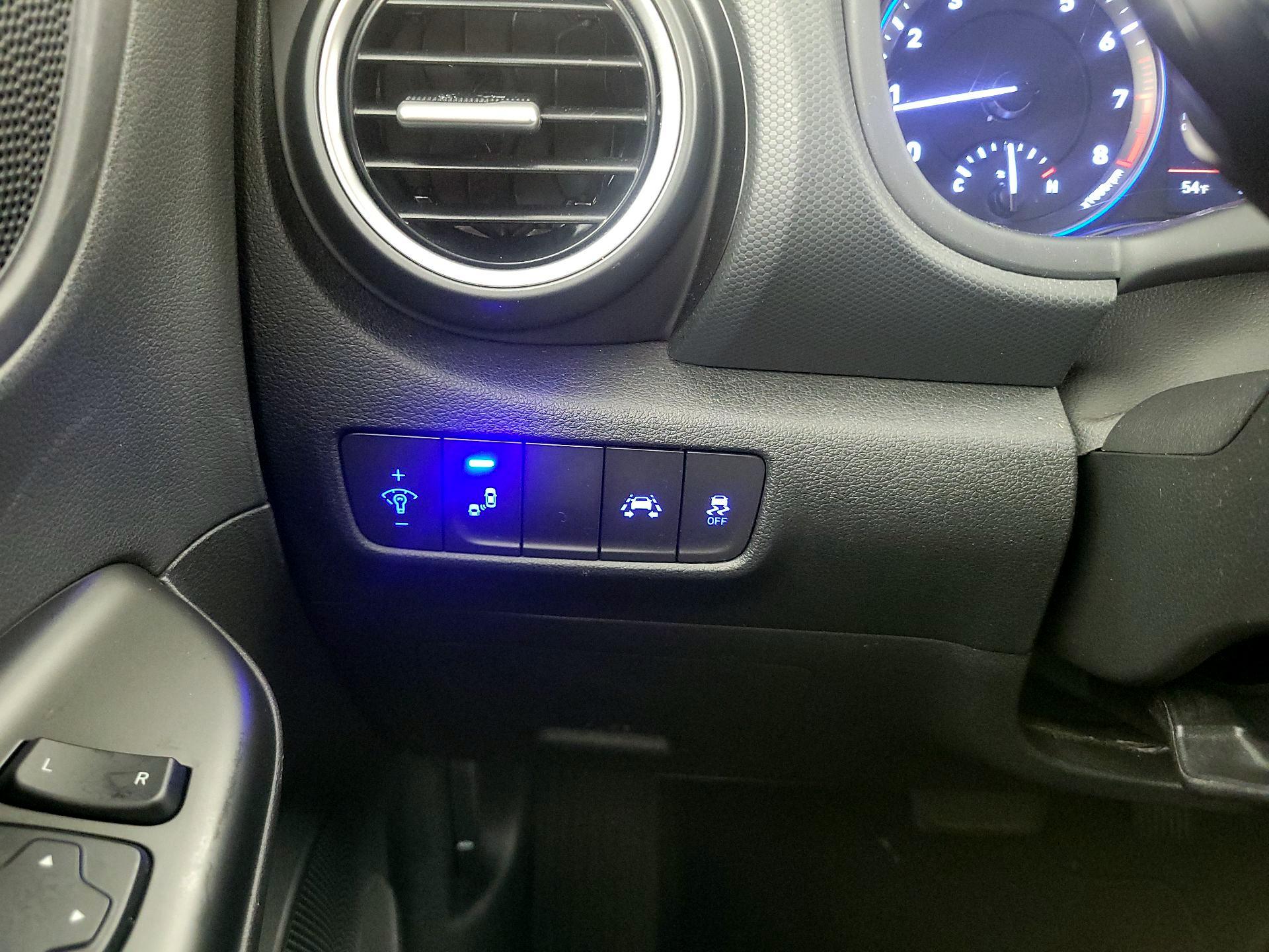 Thumbnail: 2021 Hyundai Kona - 13