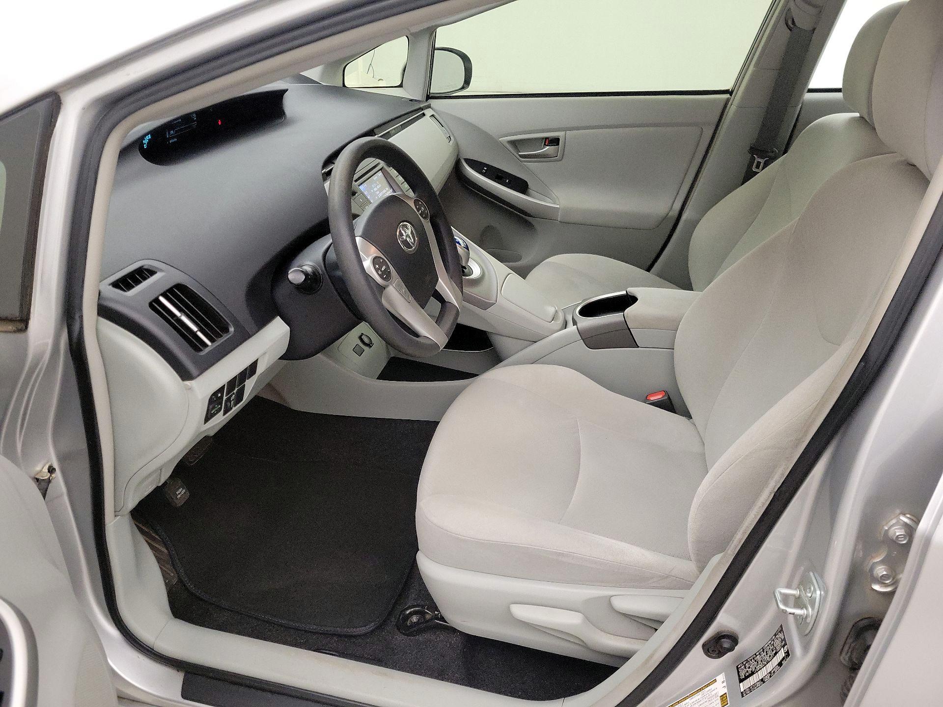 Thumbnail: 2014 Toyota Prius - 11