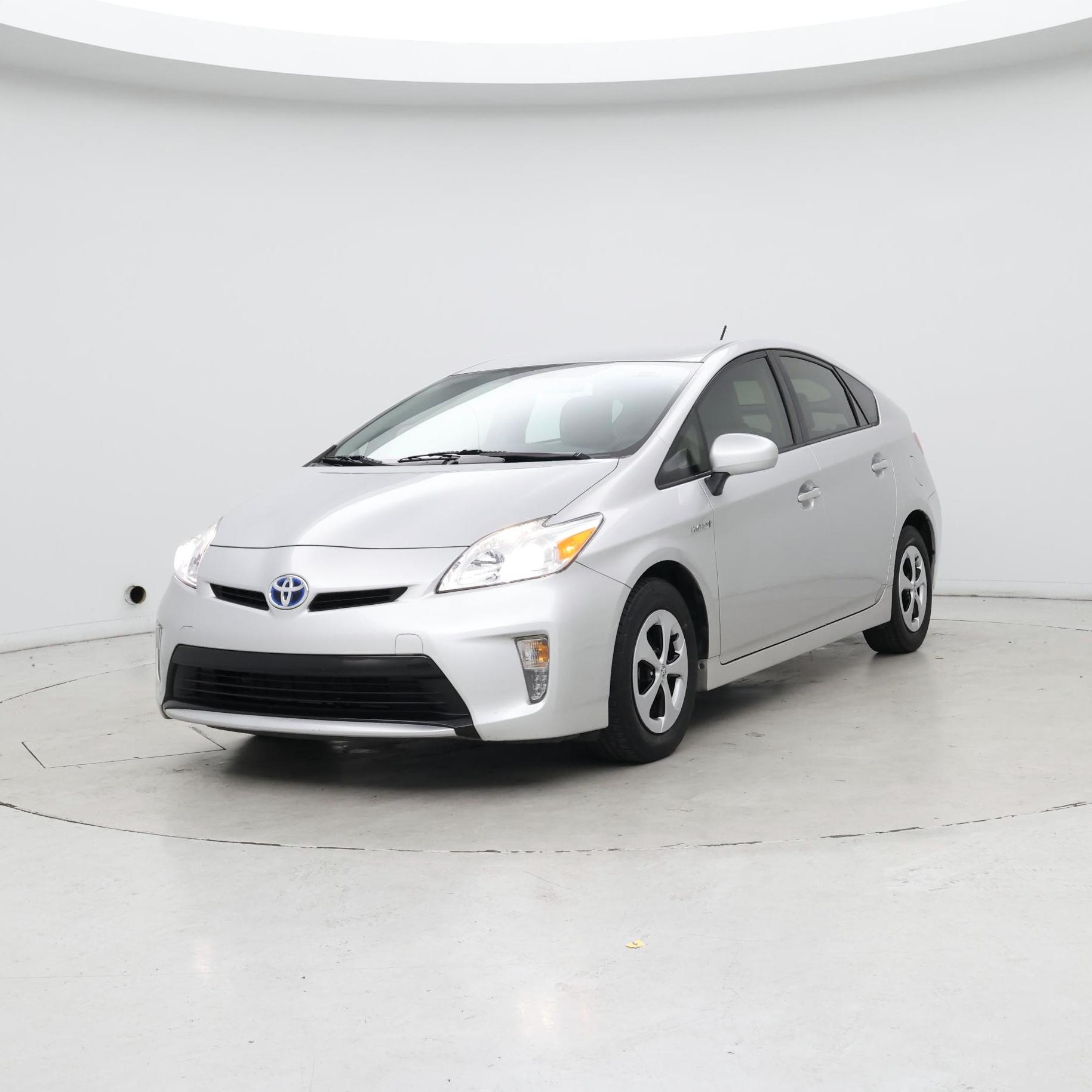 Thumbnail: 2014 Toyota Prius - 4