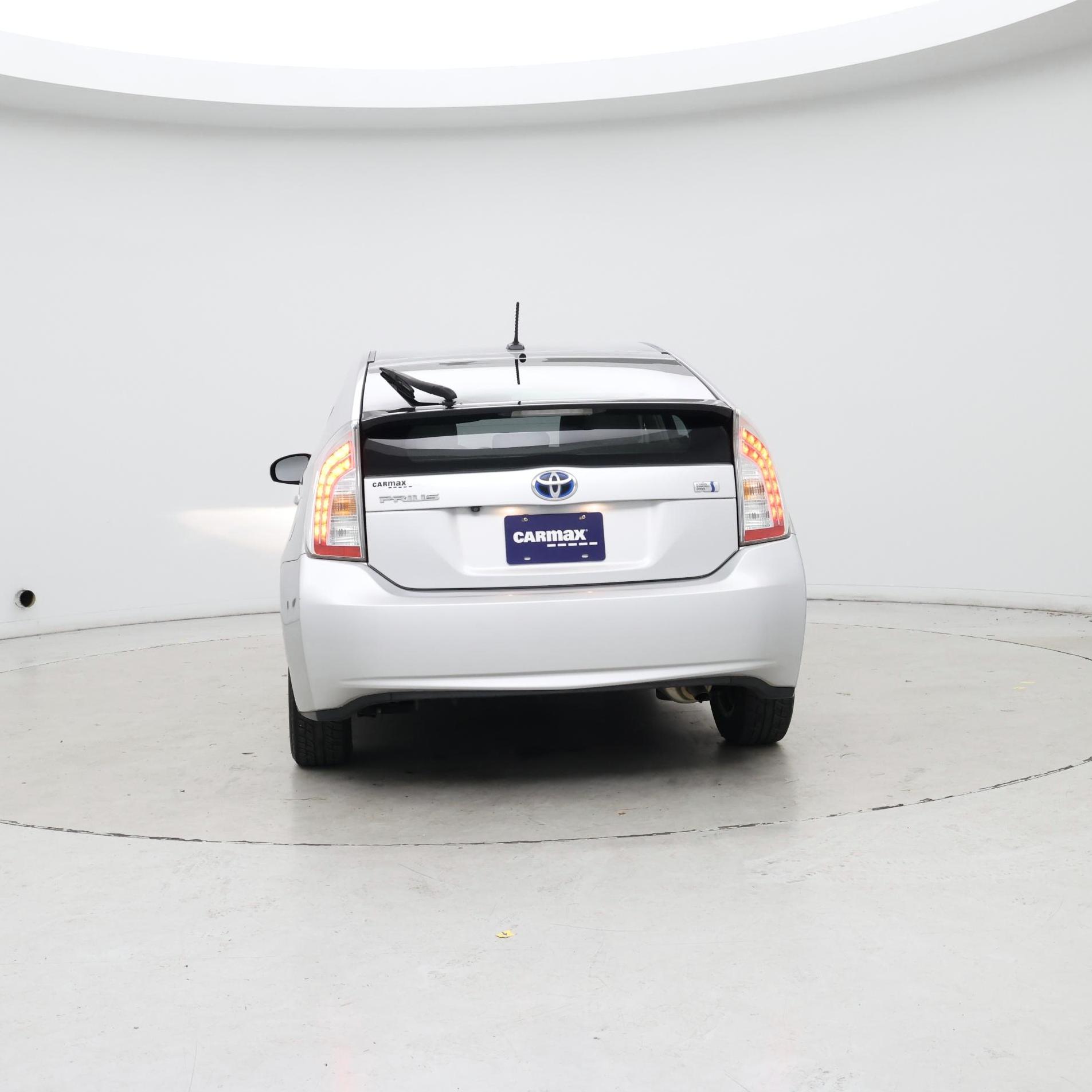 Thumbnail: 2014 Toyota Prius - 6