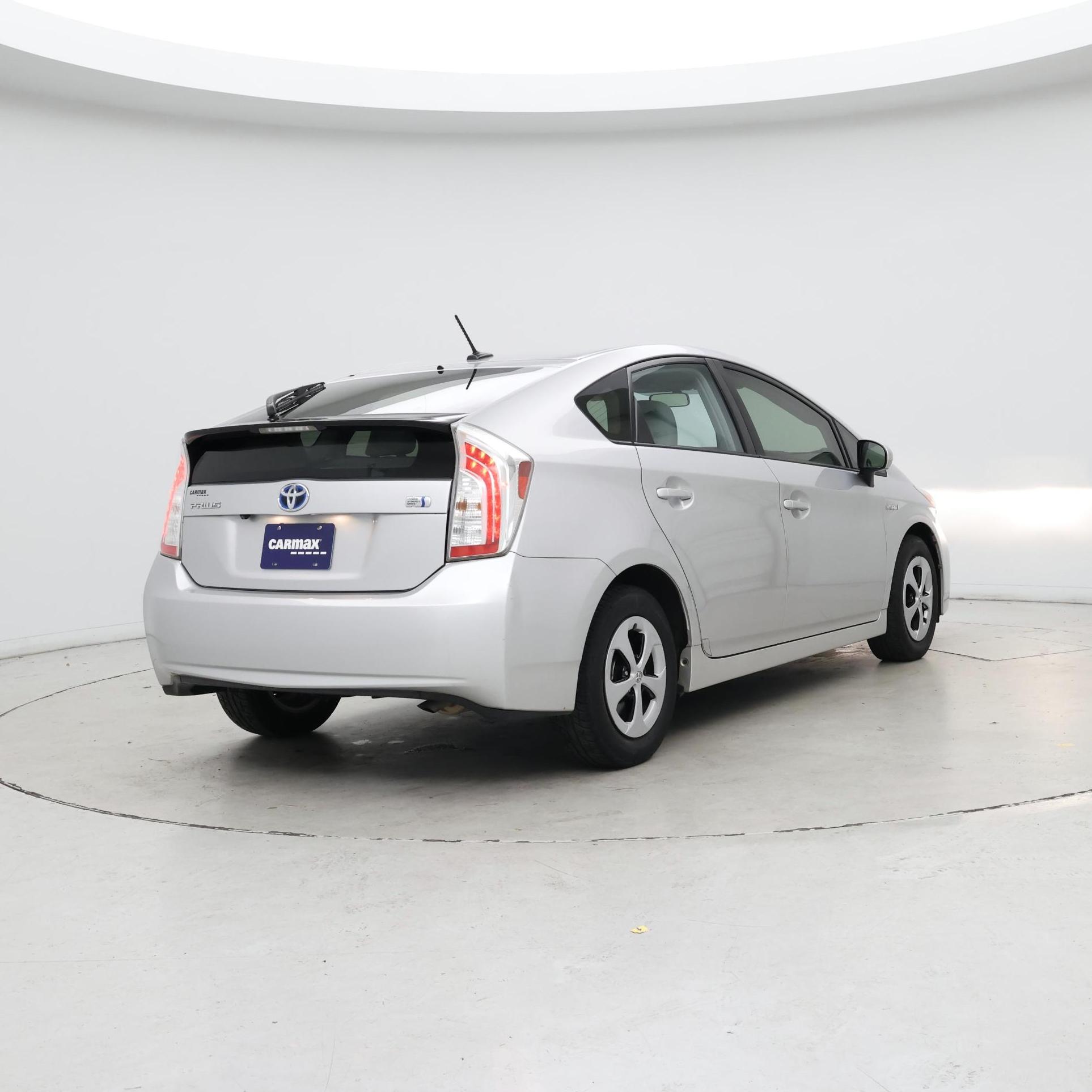 Thumbnail: 2014 Toyota Prius - 8