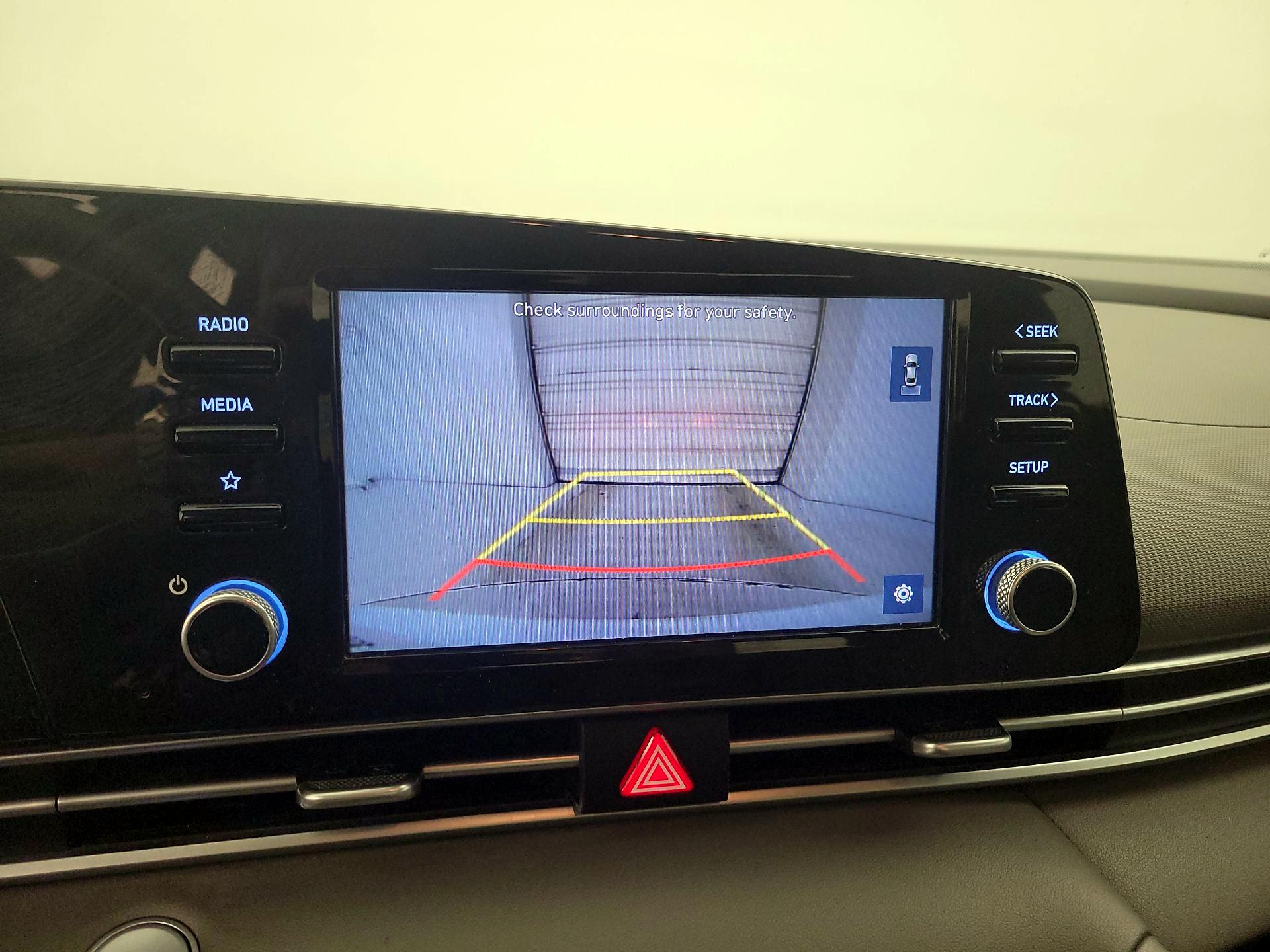 Thumbnail: 2021 Hyundai Elantra - 14