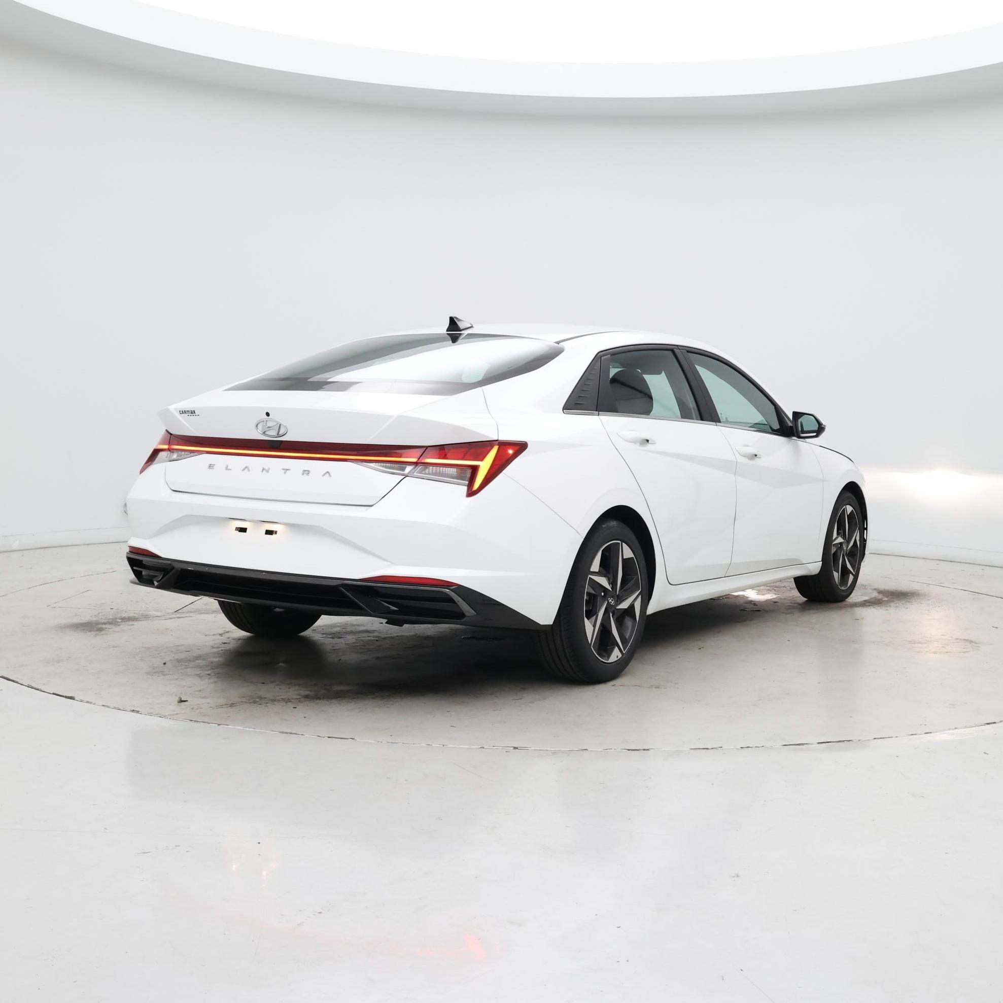 Thumbnail: 2021 Hyundai Elantra - 8