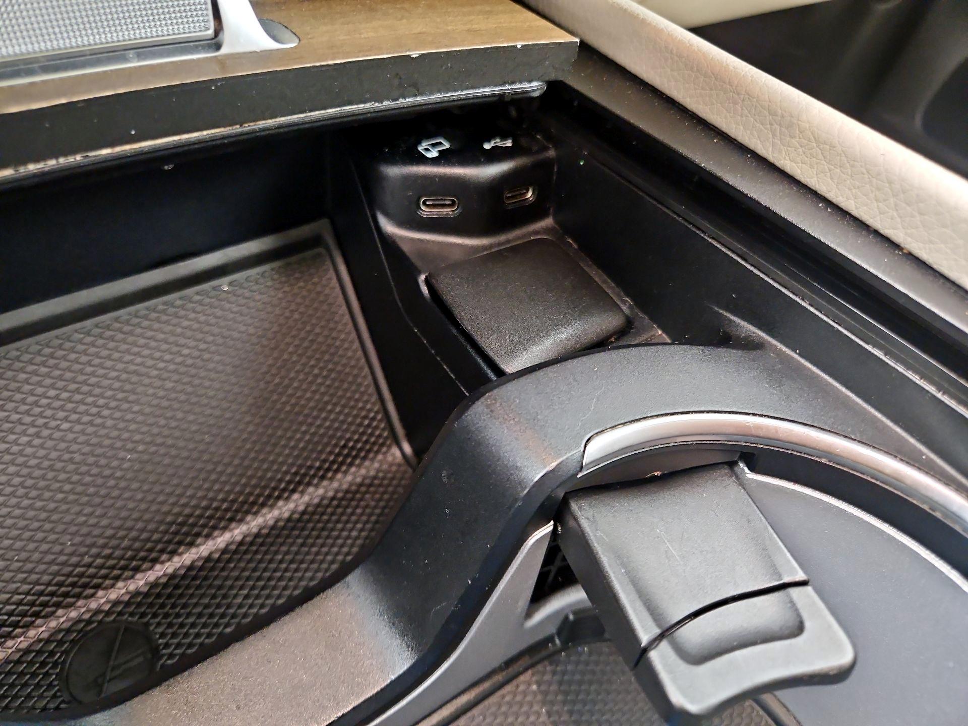 Thumbnail: 2022 Mercedes-Benz GLE - 18