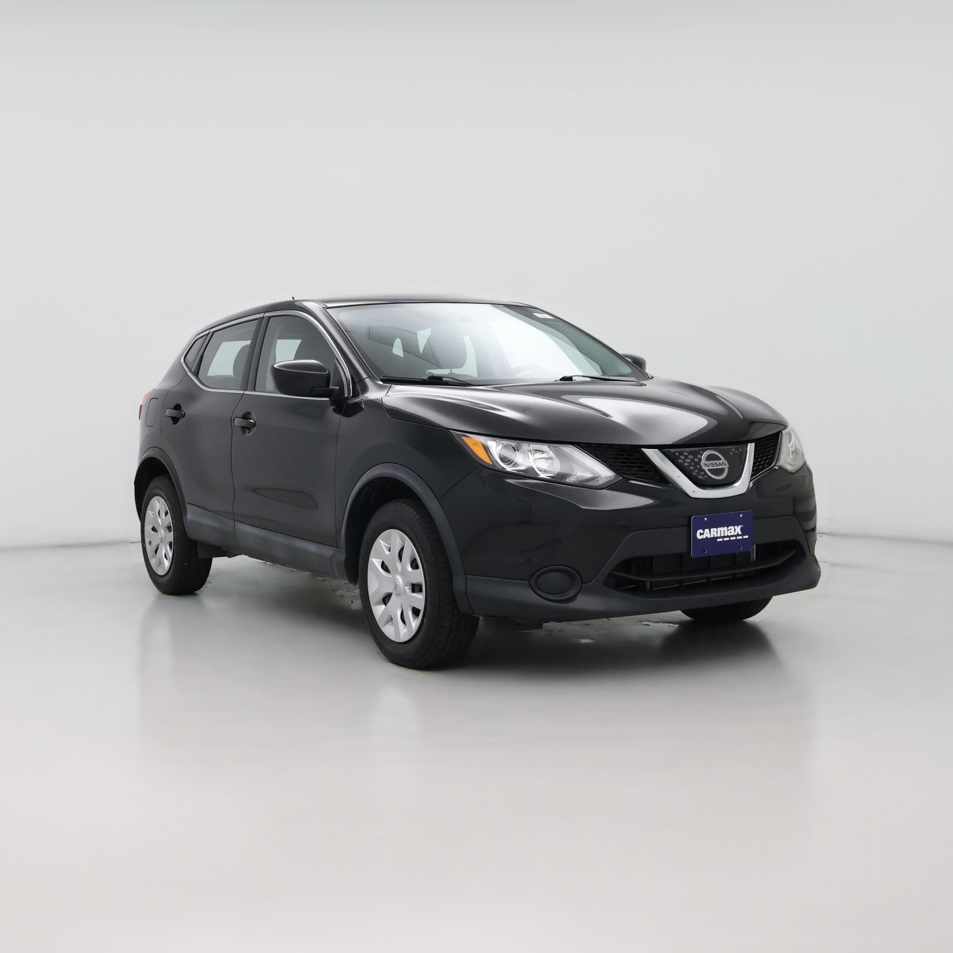 Thumbnail: 2018 Nissan Rogue Sport - 1