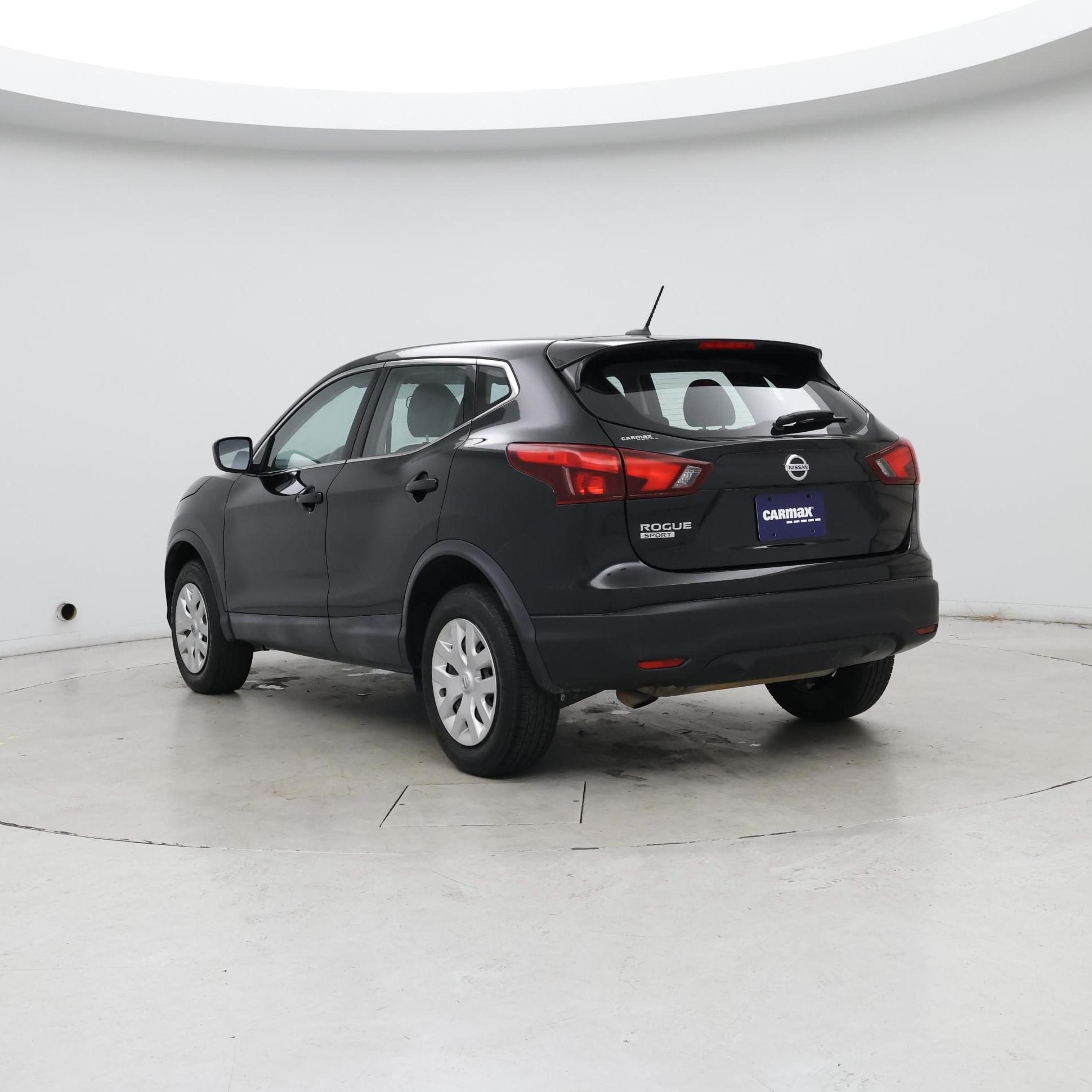 Thumbnail: 2018 Nissan Rogue Sport - 2