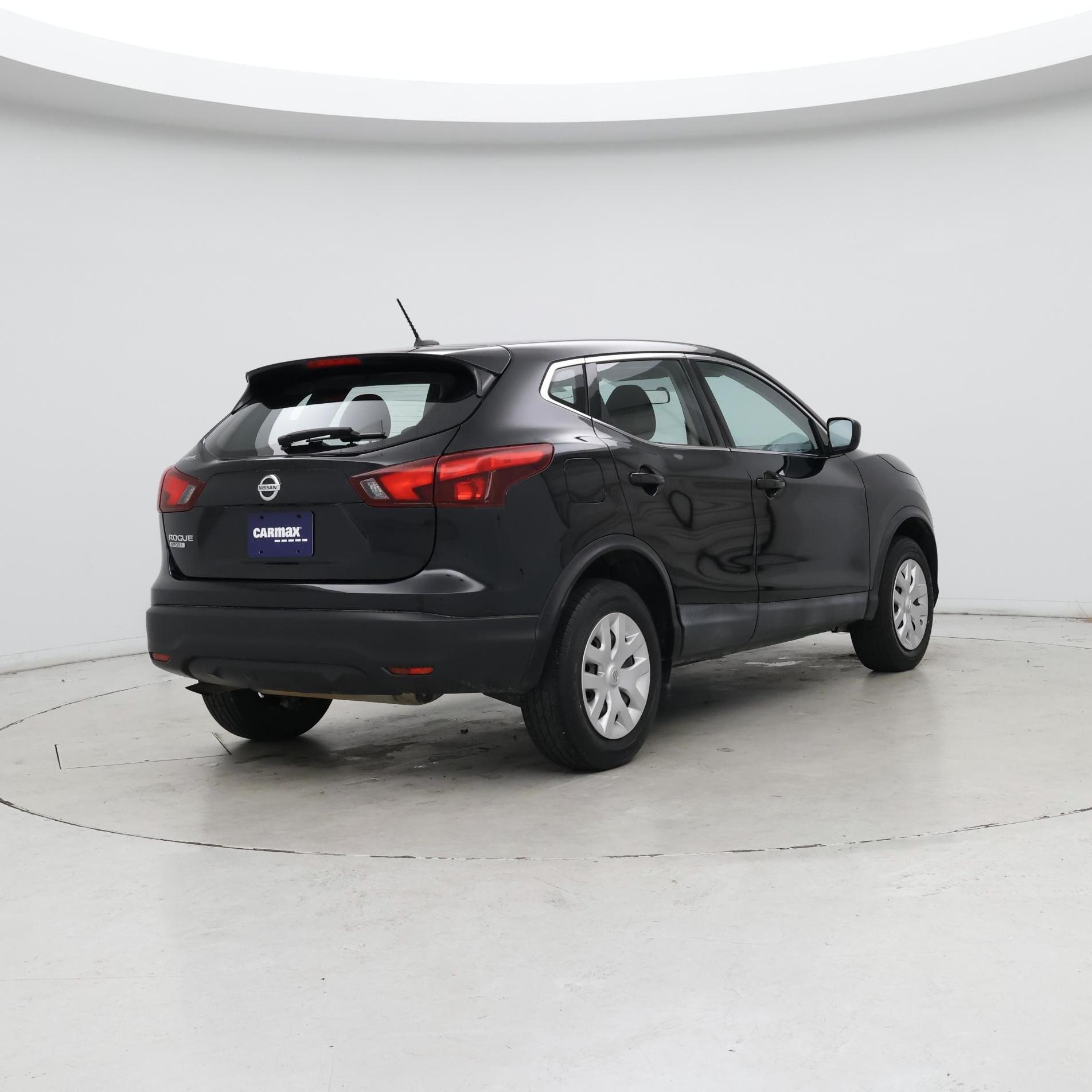 Thumbnail: 2018 Nissan Rogue Sport - 8