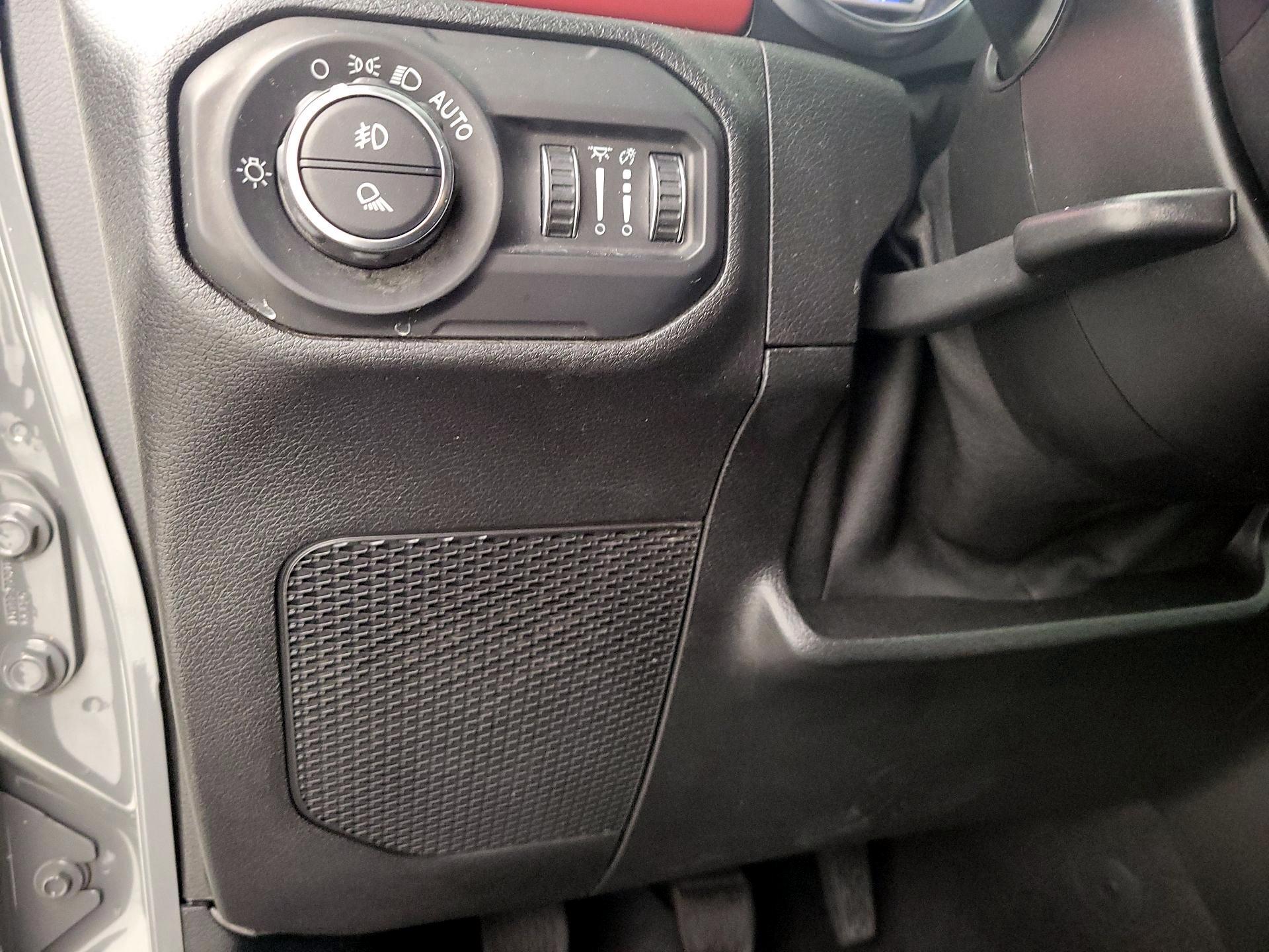 Thumbnail: 2021 Jeep Gladiator - 13