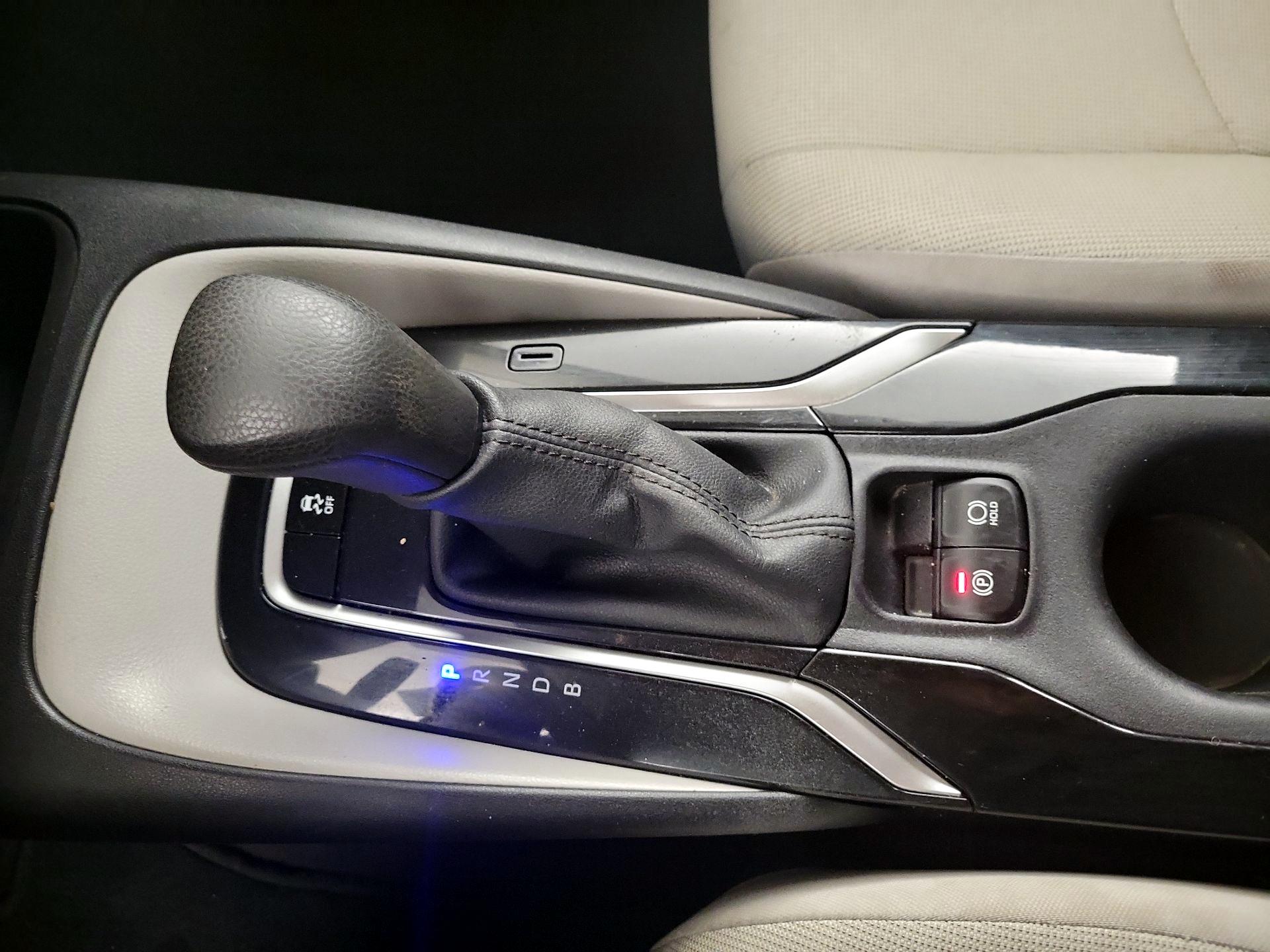 Thumbnail: 2021 Toyota Corolla - 15