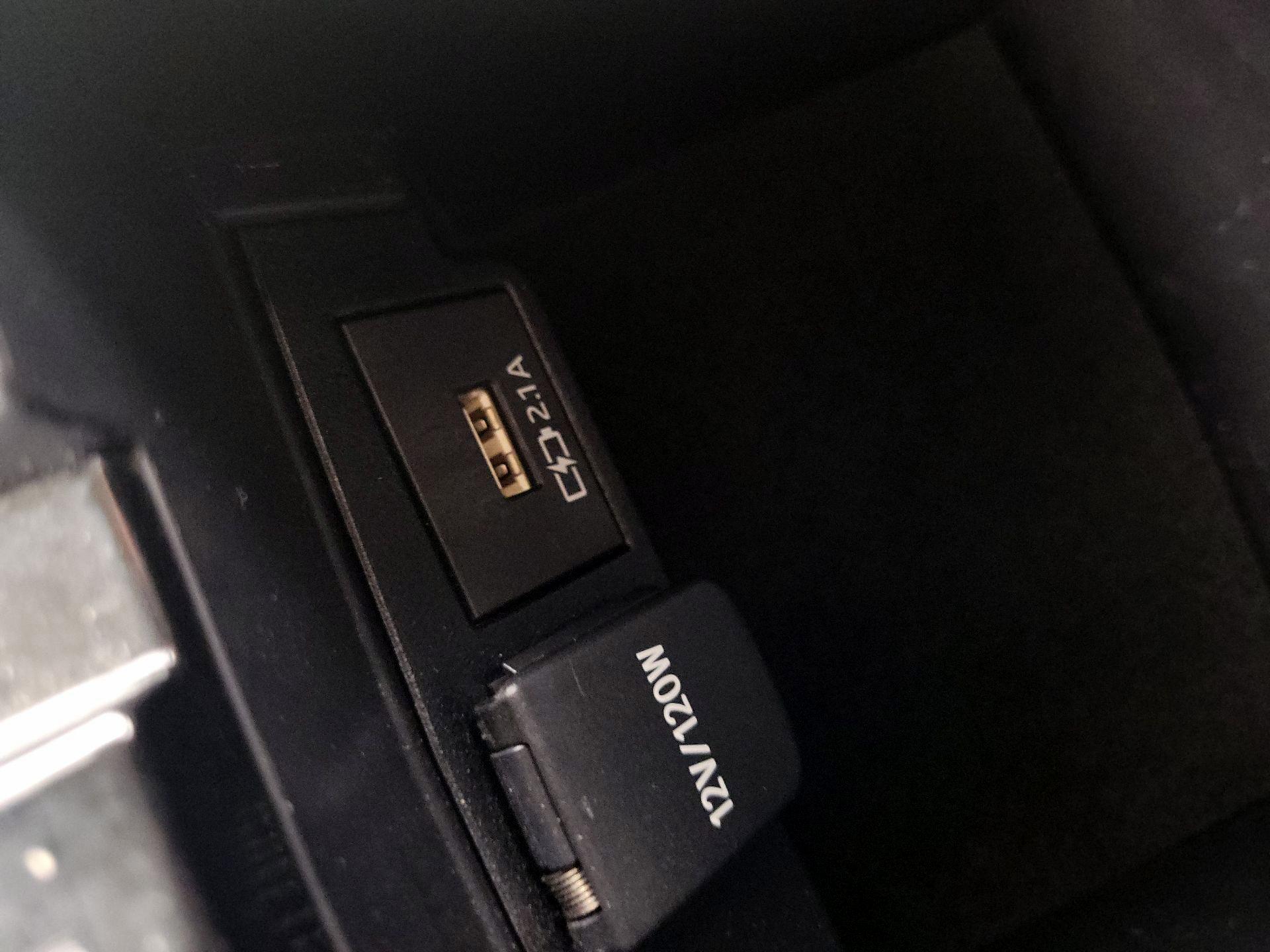 Thumbnail: 2021 Toyota Corolla - 16