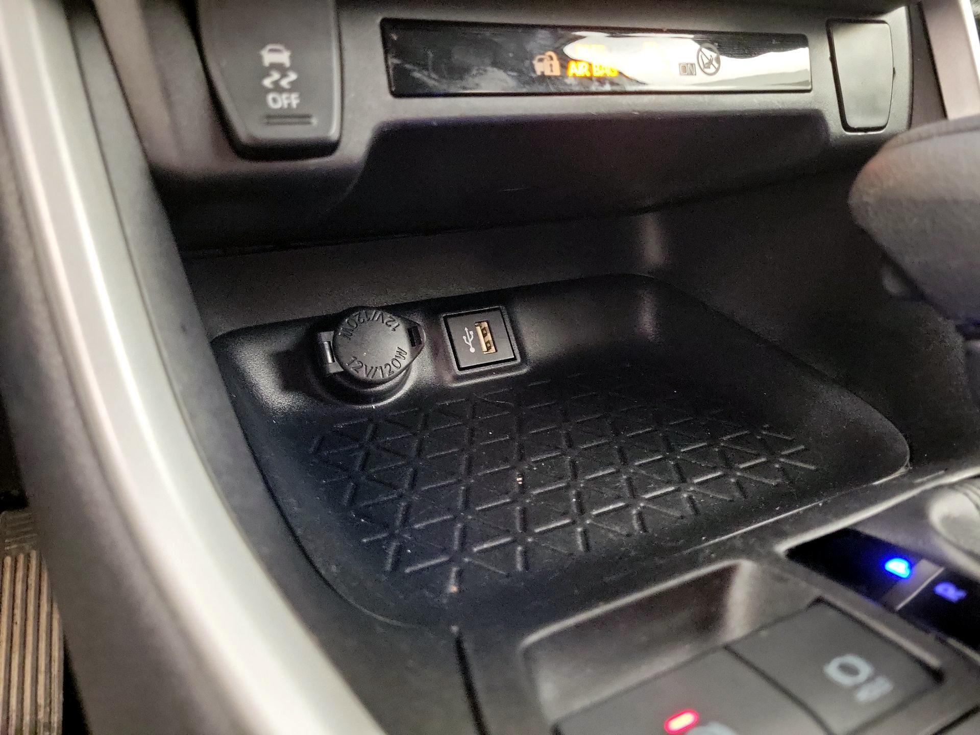 Thumbnail: 2024 Toyota RAV4 - 16