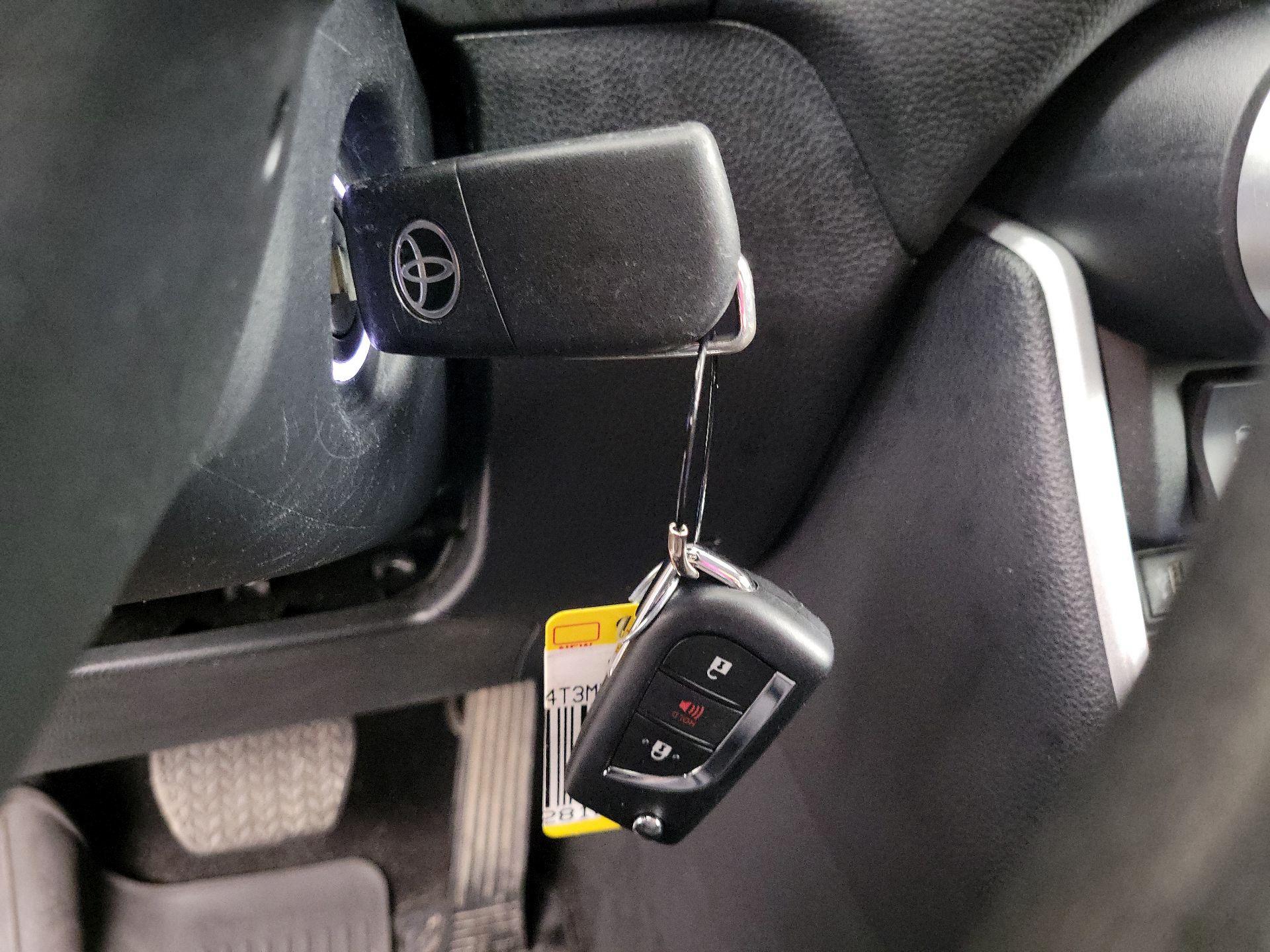 Thumbnail: 2024 Toyota RAV4 - 20