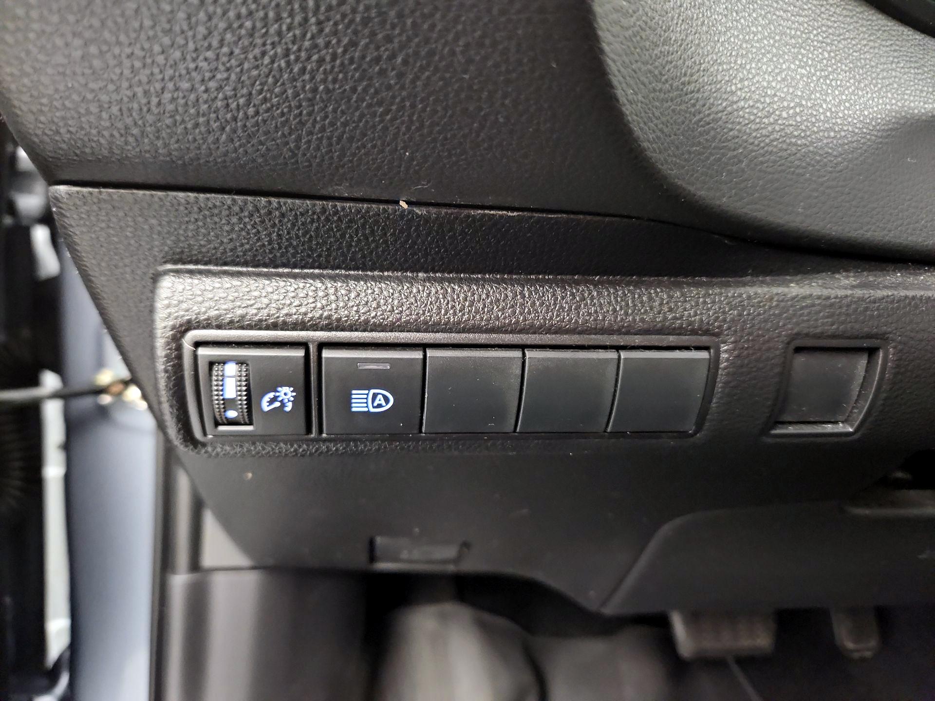 Thumbnail: 2022 Toyota Corolla - 11