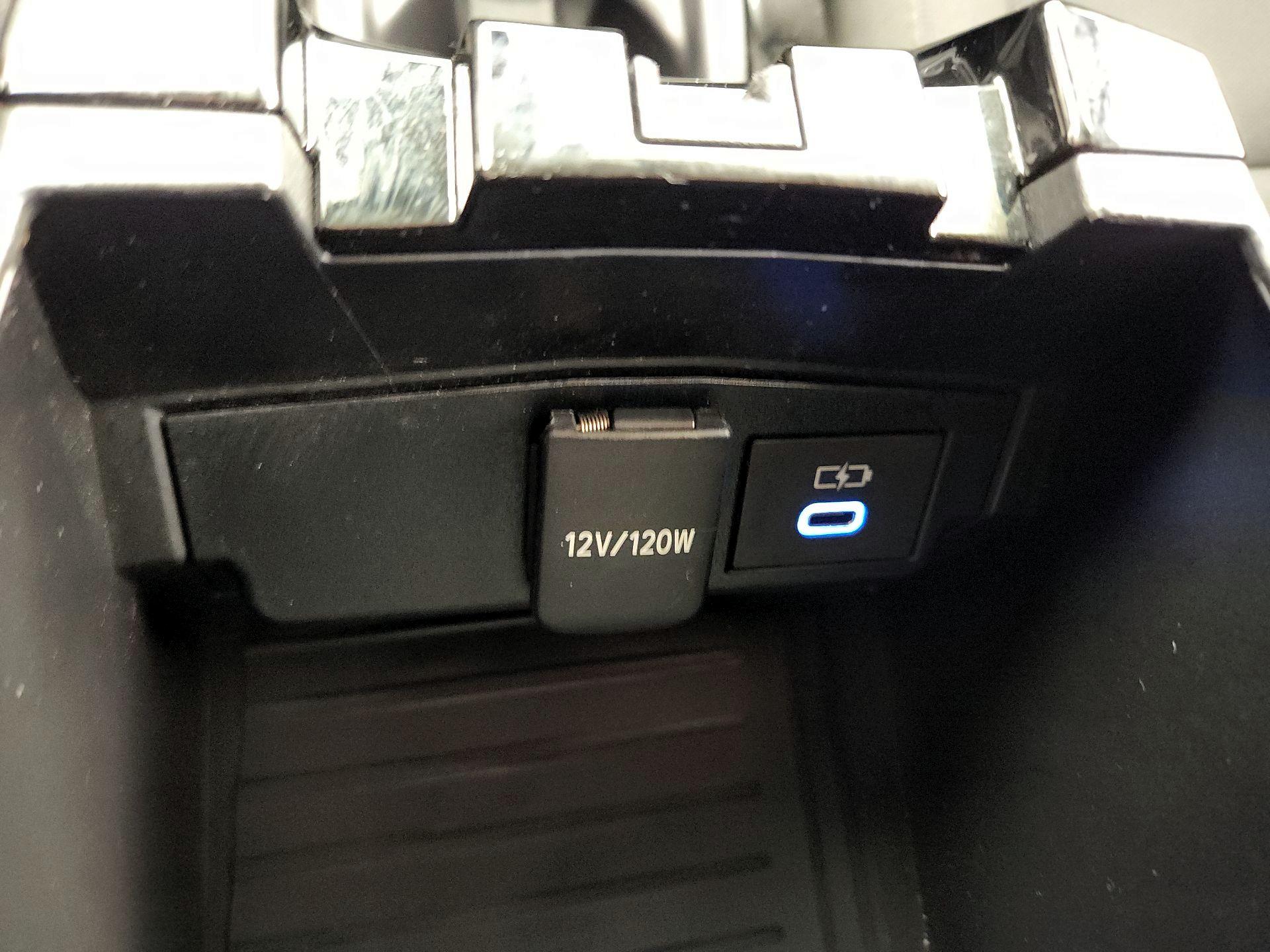 Thumbnail: 2022 Toyota Corolla - 16