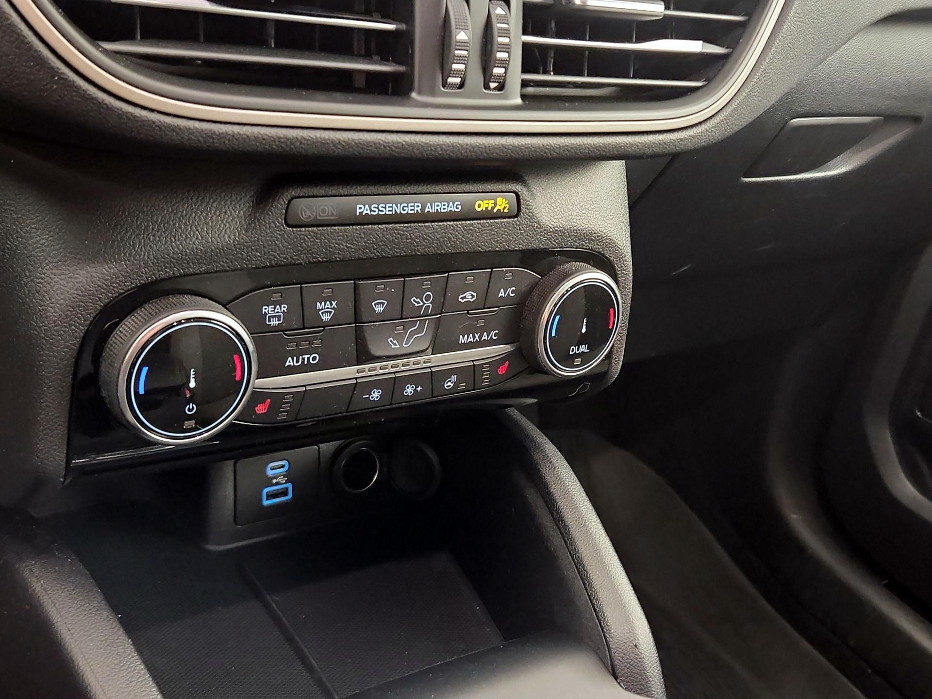 Thumbnail: 2022 Ford Escape - 14