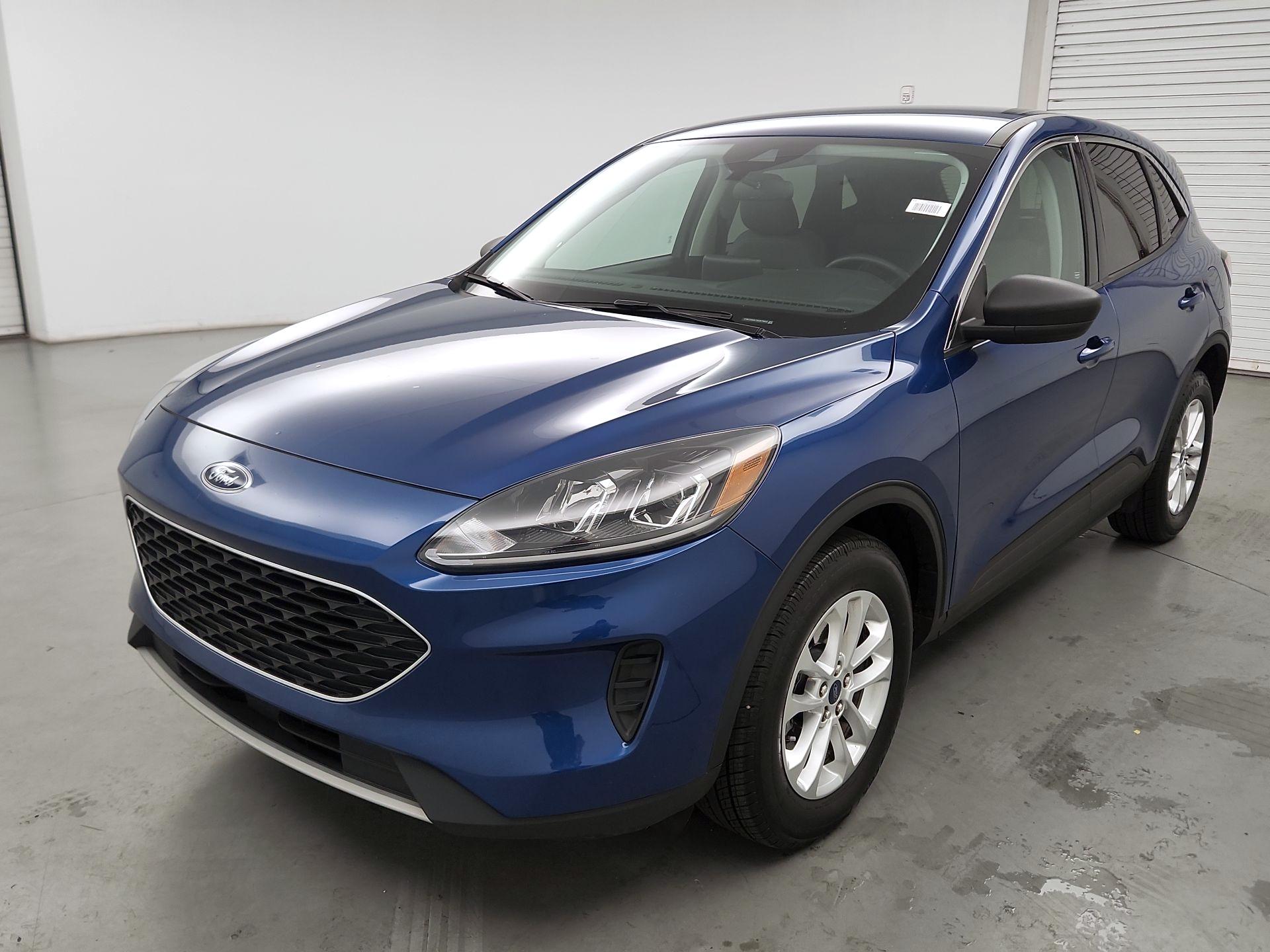 Thumbnail: 2022 Ford Escape - 3