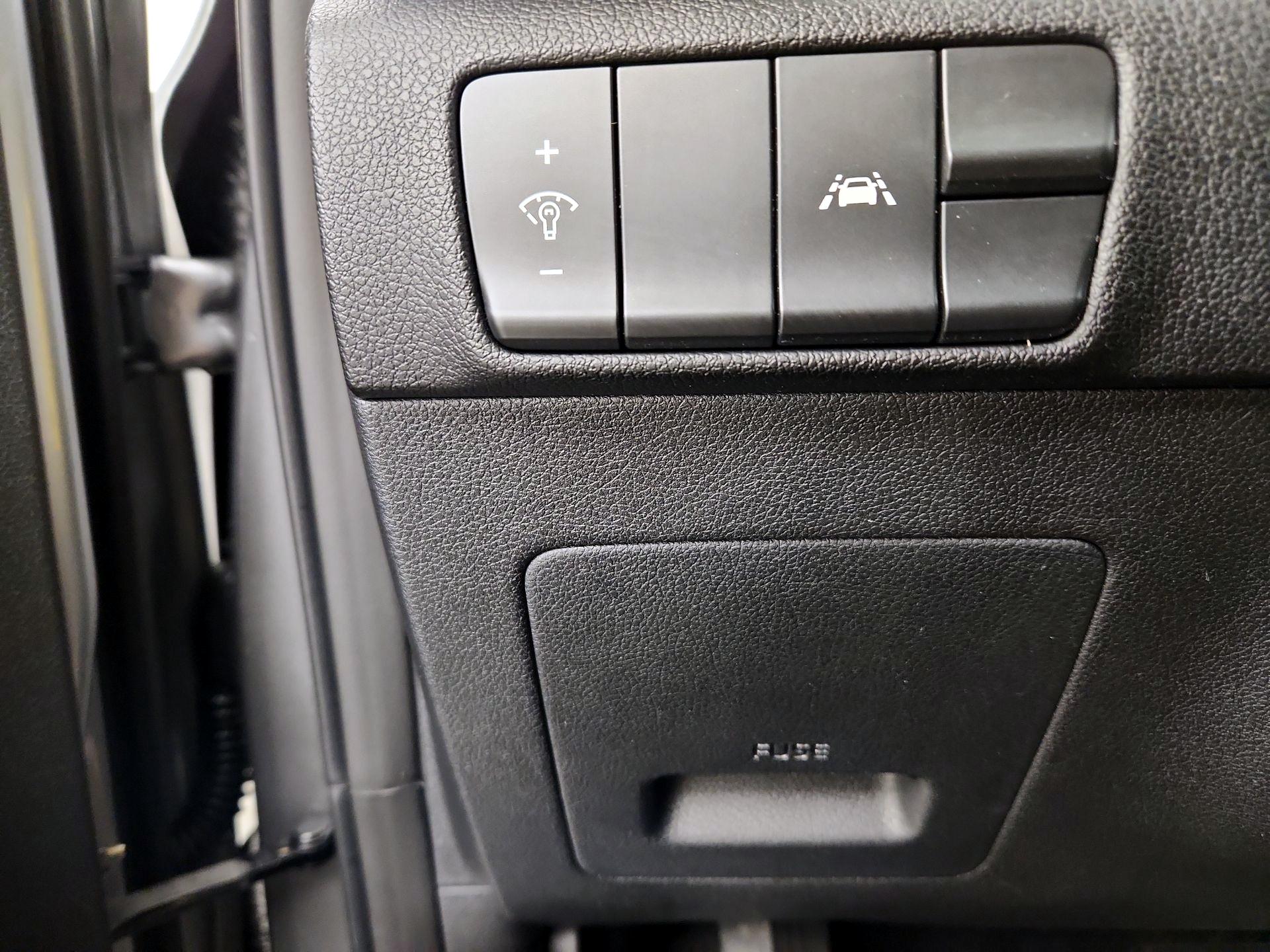 Thumbnail: 2022 Kia Sportage - 13