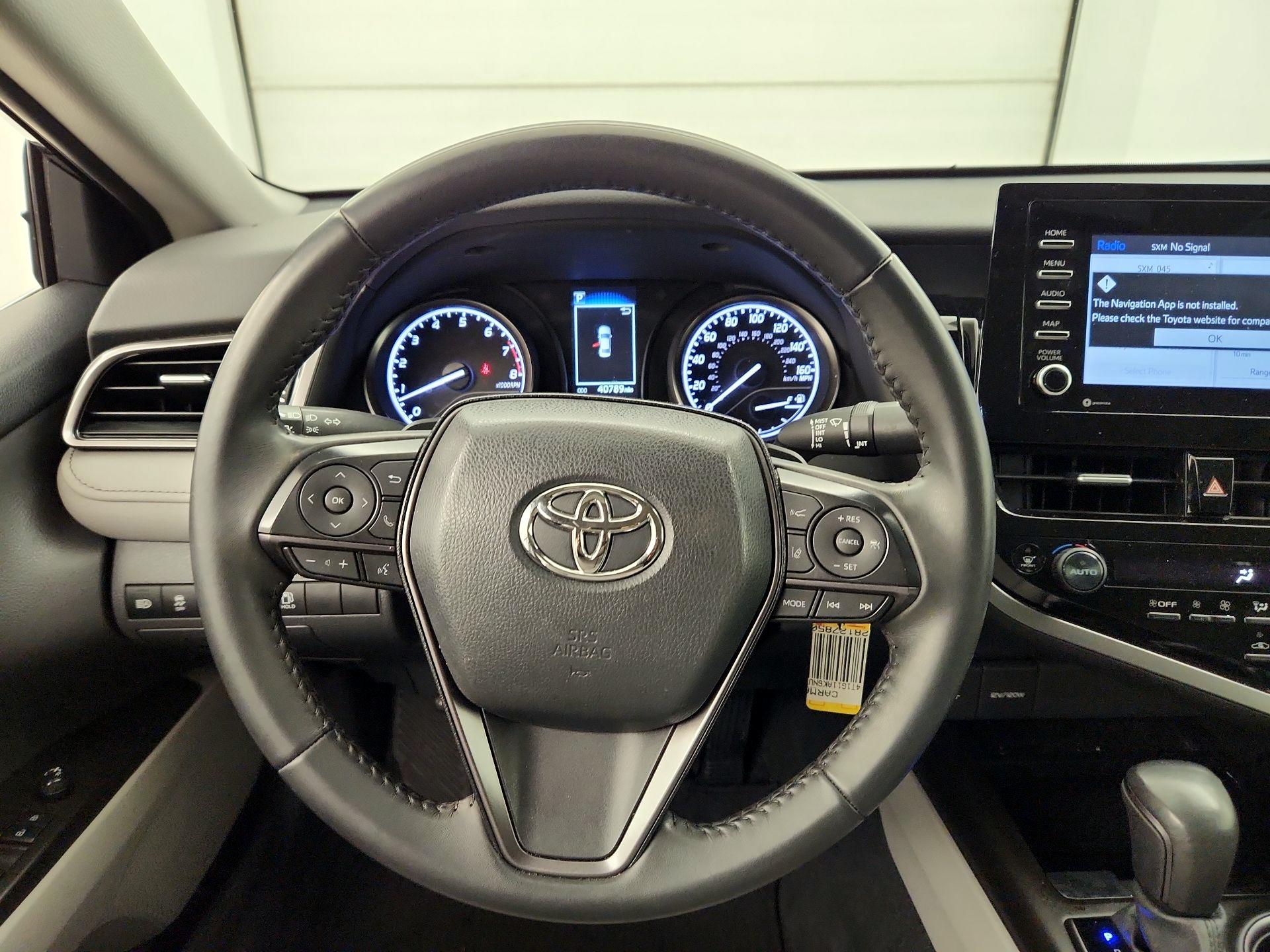 Thumbnail: 2022 Toyota Camry - 10