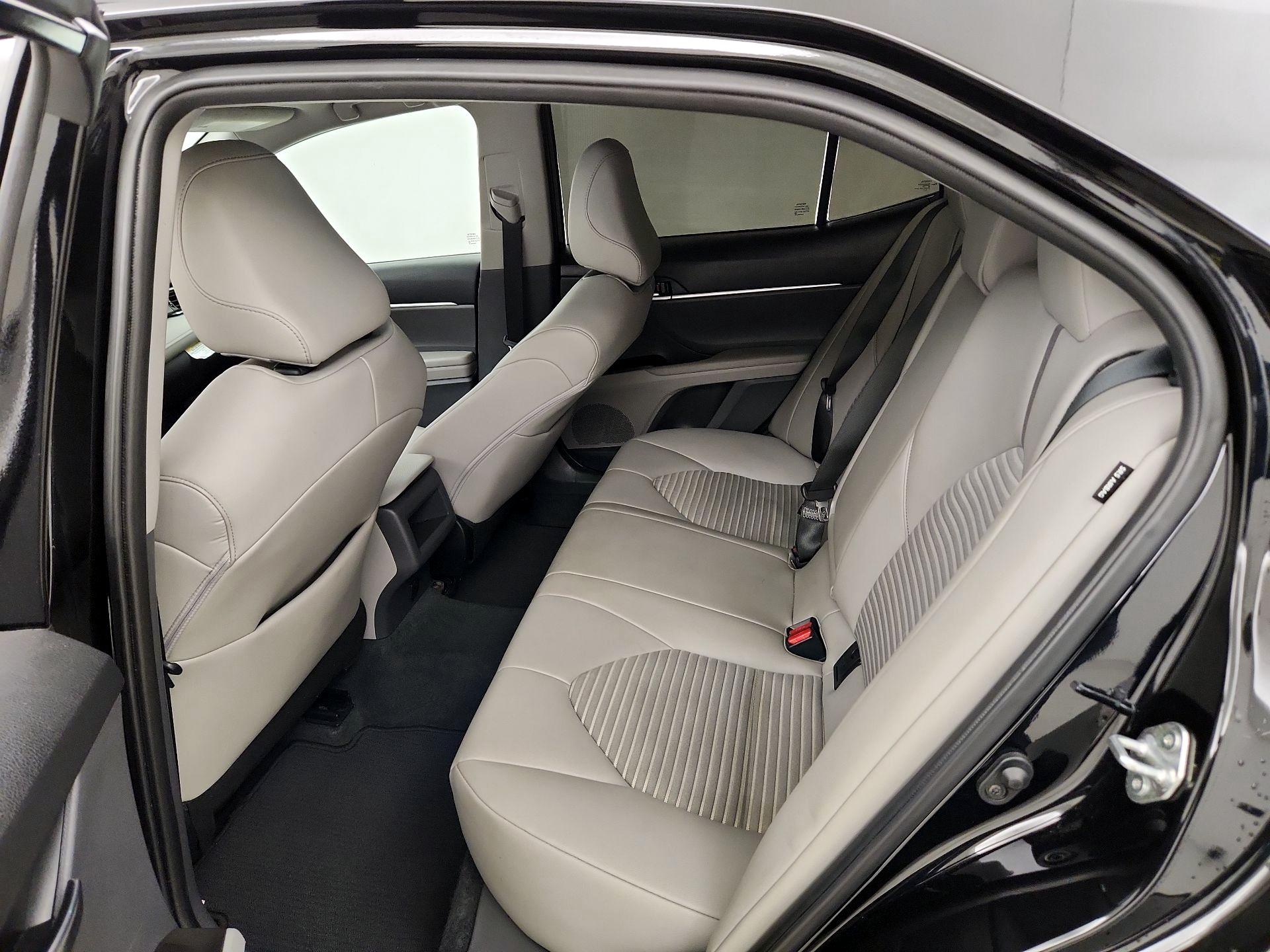 Thumbnail: 2022 Toyota Camry - 19