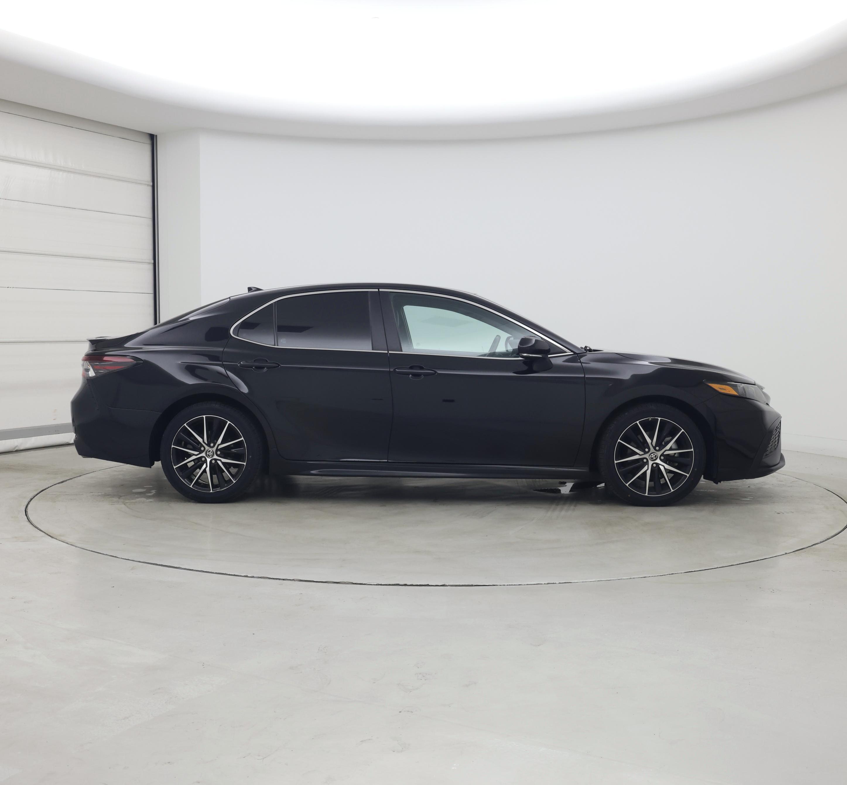 Thumbnail: 2022 Toyota Camry - 7