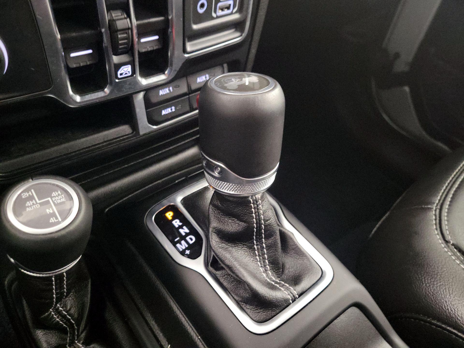 Thumbnail: 2022 Jeep Wrangler - 16