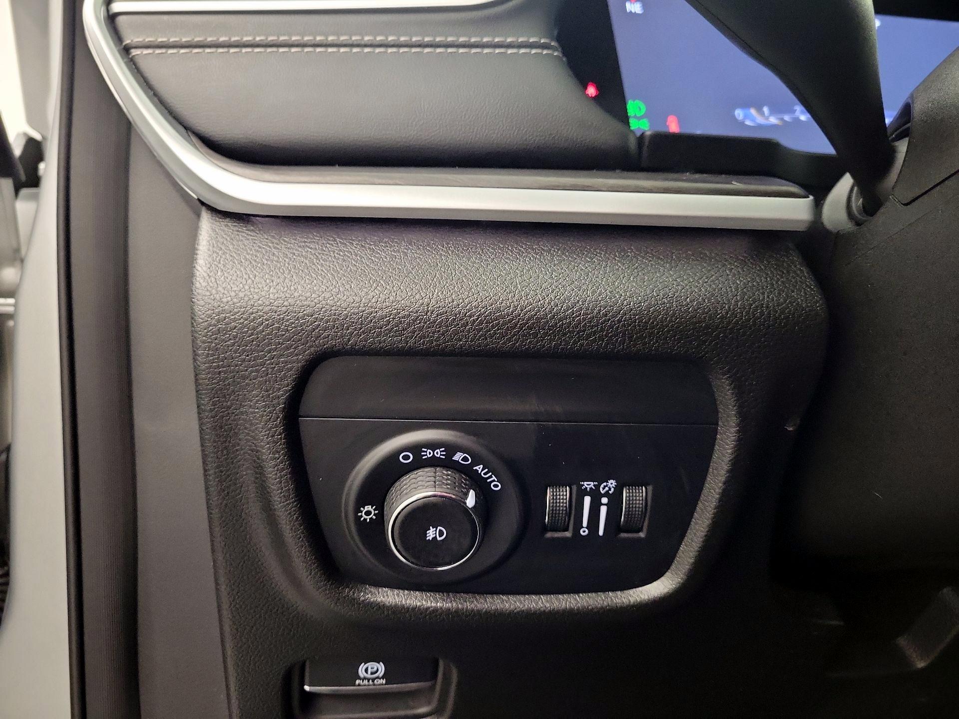 Thumbnail: 2024 Jeep Grand Cherokee L - 11